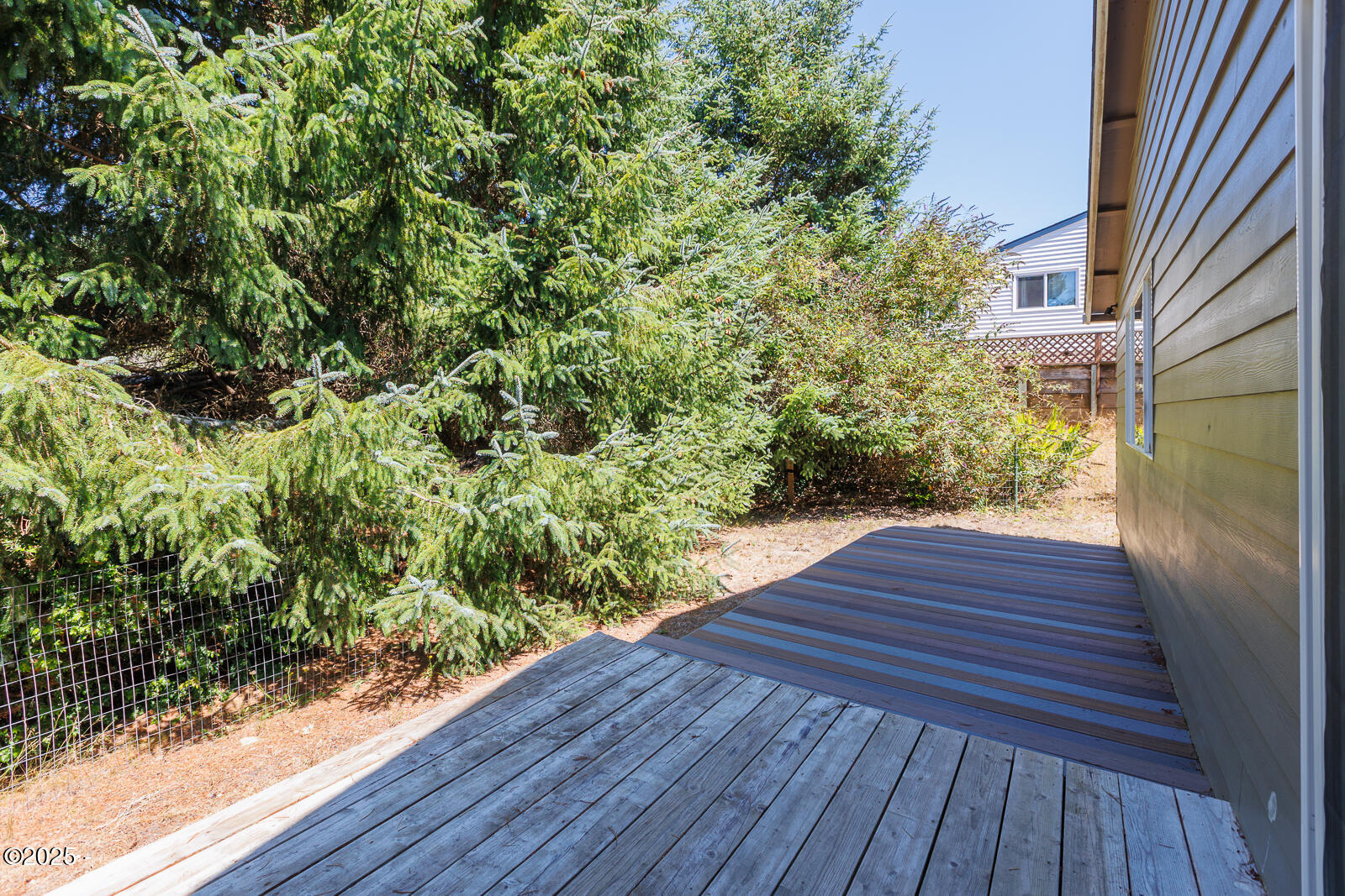 725 SE Ball Boulevard