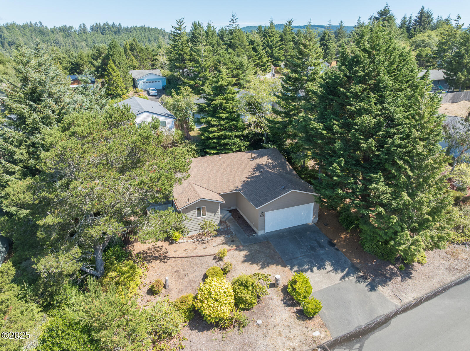 725 SE Ball Boulevard