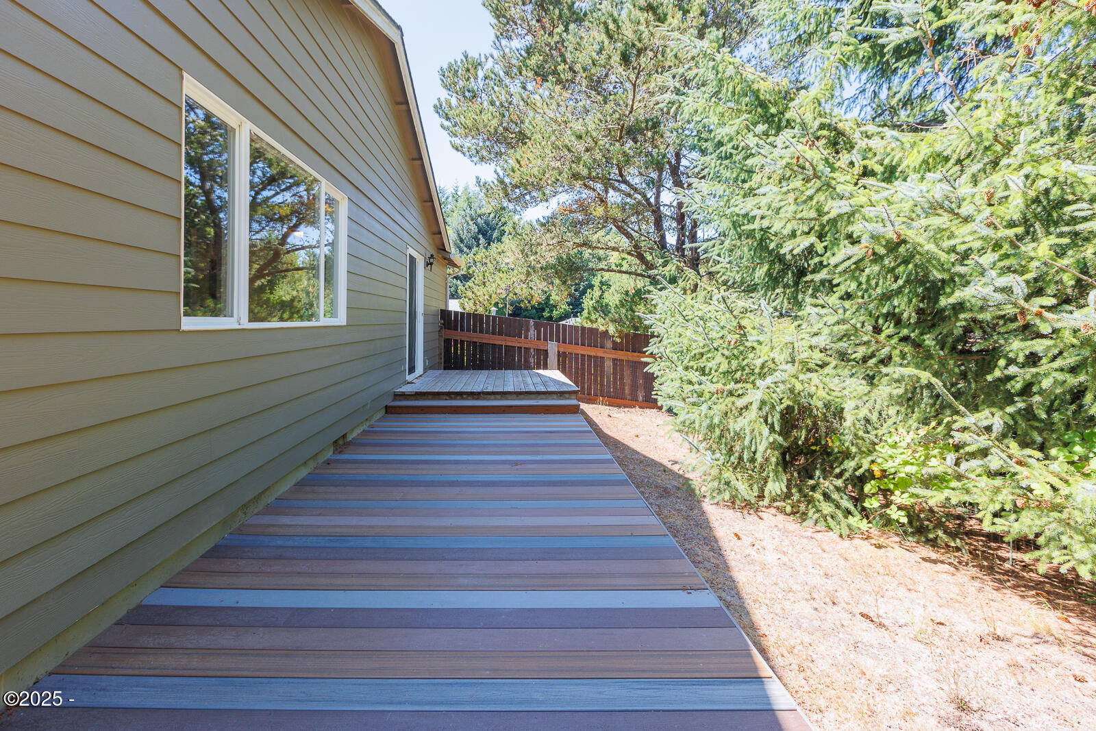 725 SE Ball Boulevard