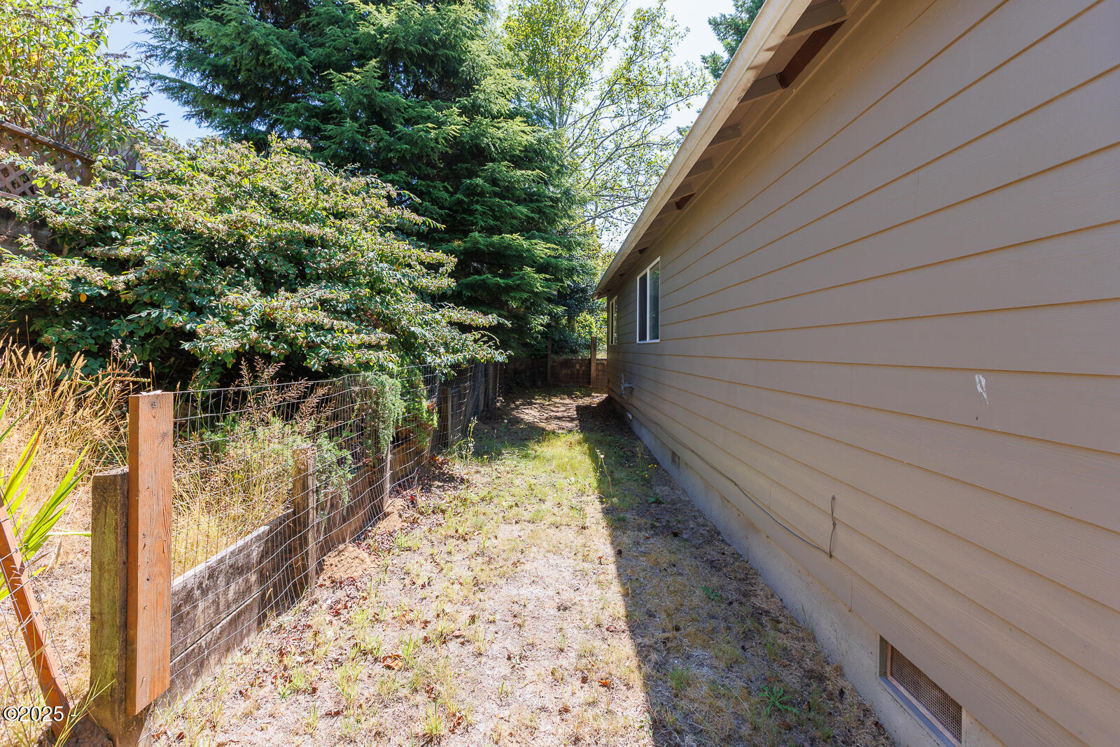 725 SE Ball Boulevard