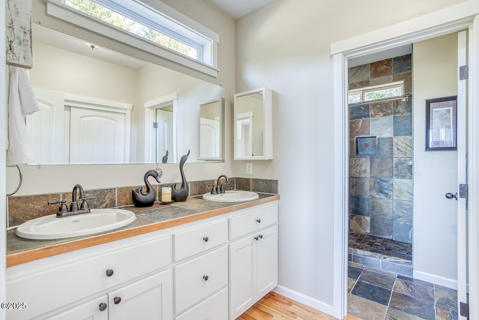 1219 NE Newport Heights Drive