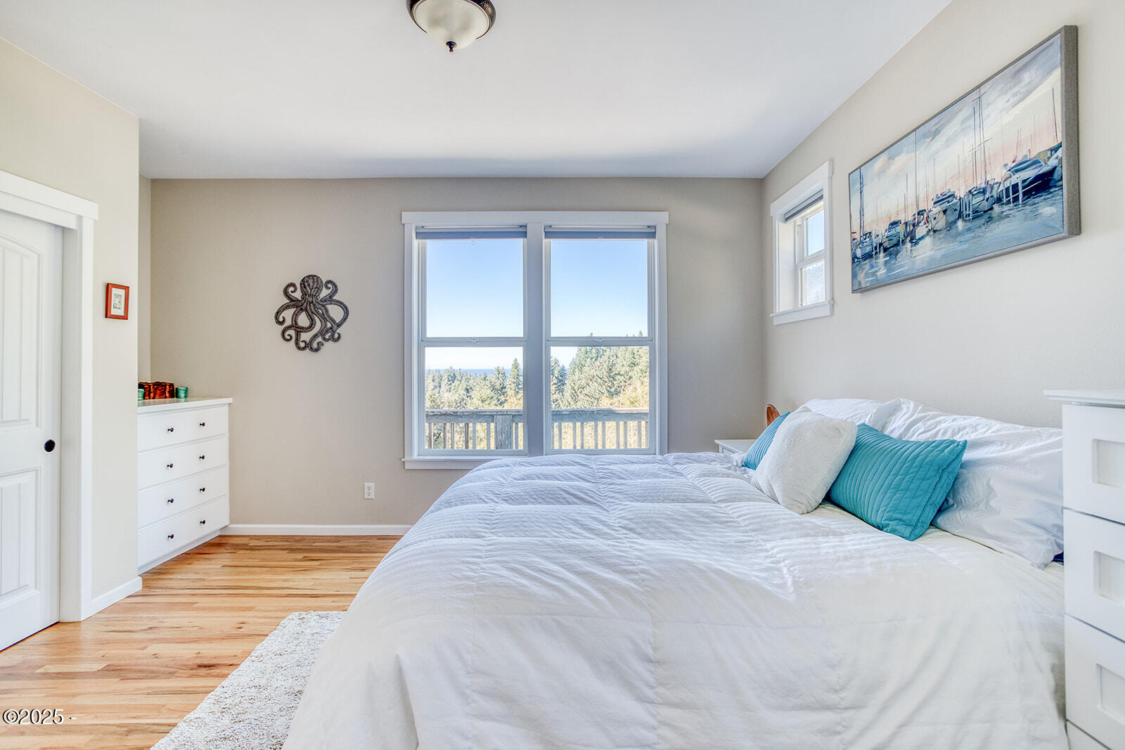 1219 NE Newport Heights Drive