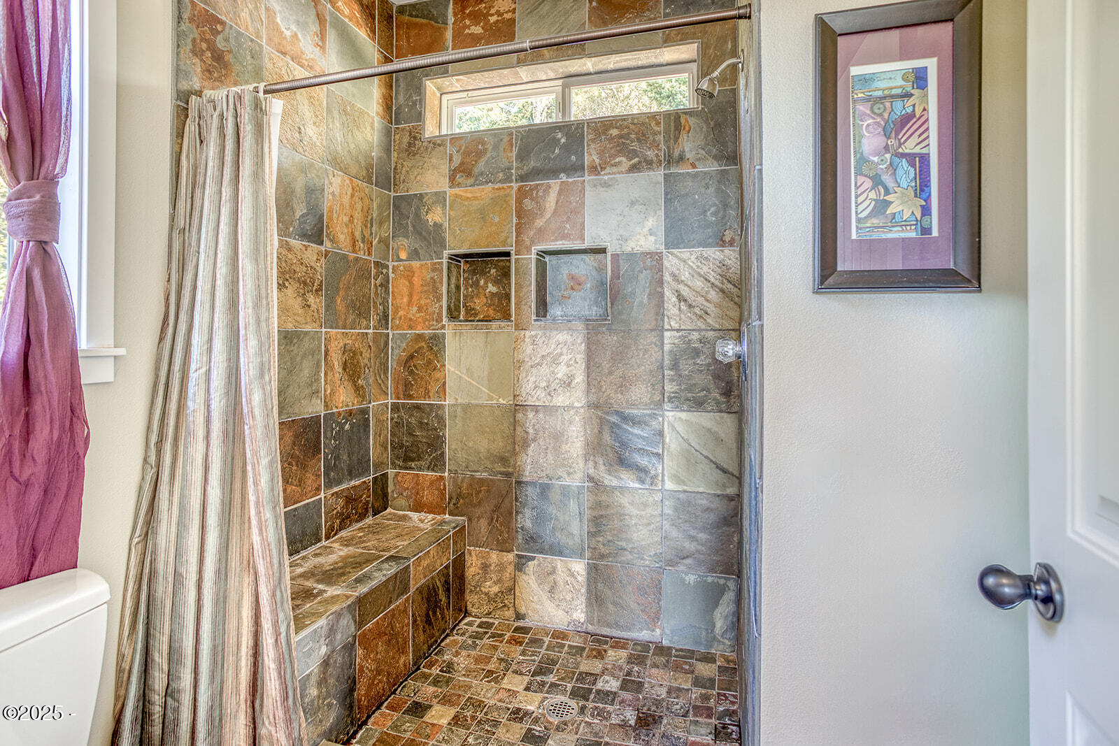 1219 NE Newport Heights Drive