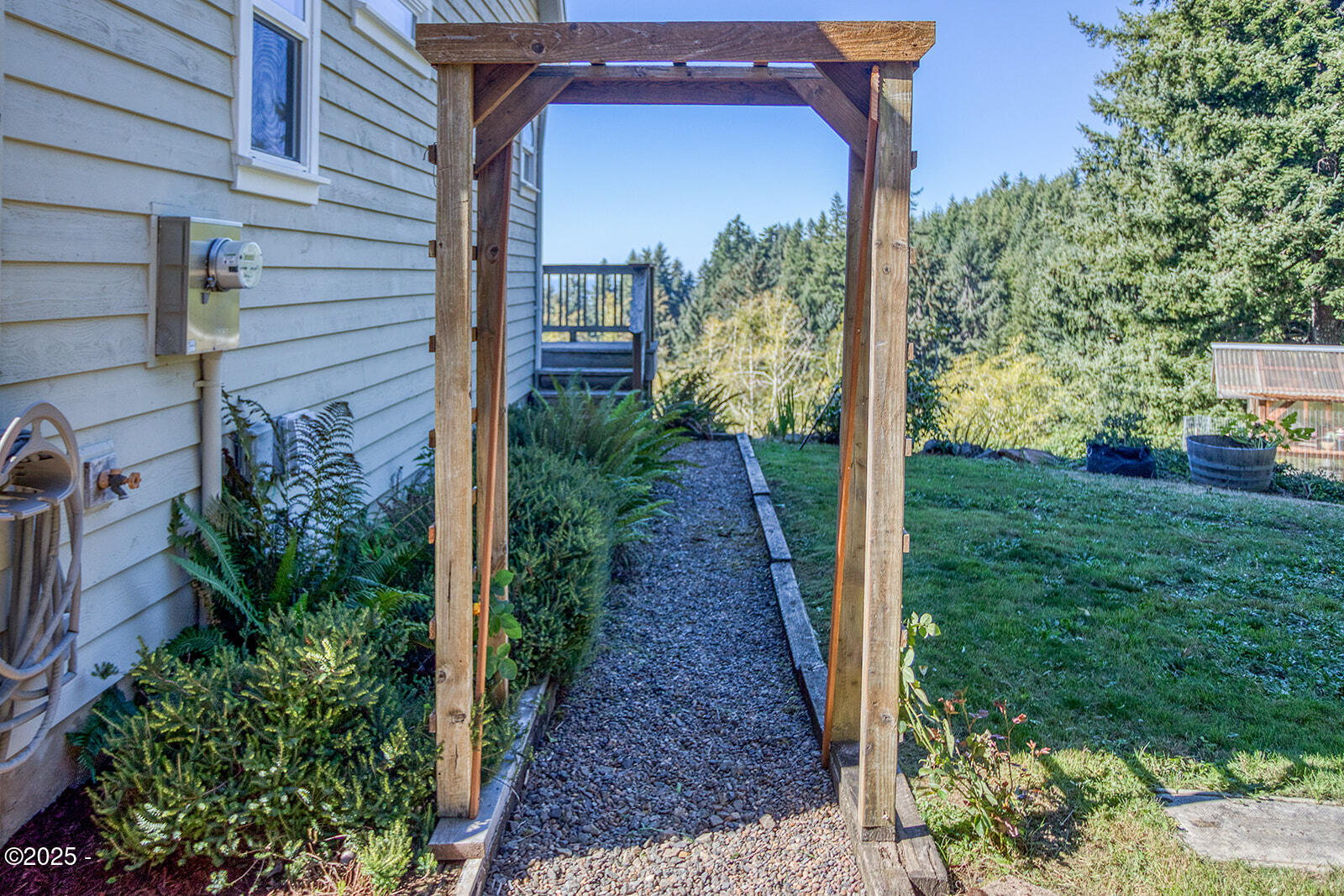 1219 NE Newport Heights Drive