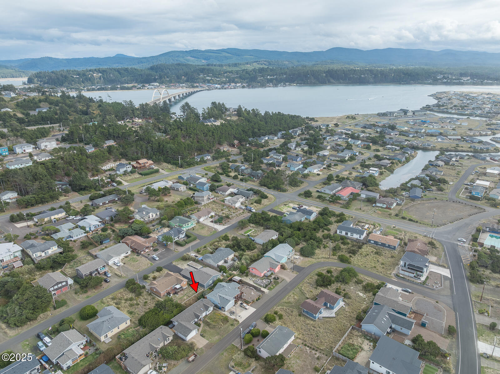 1617 NW Oceanic Loop