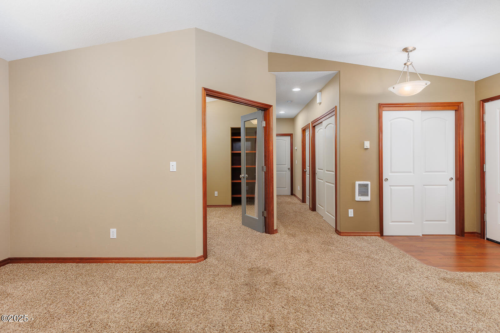 1617 NW Oceanic Loop