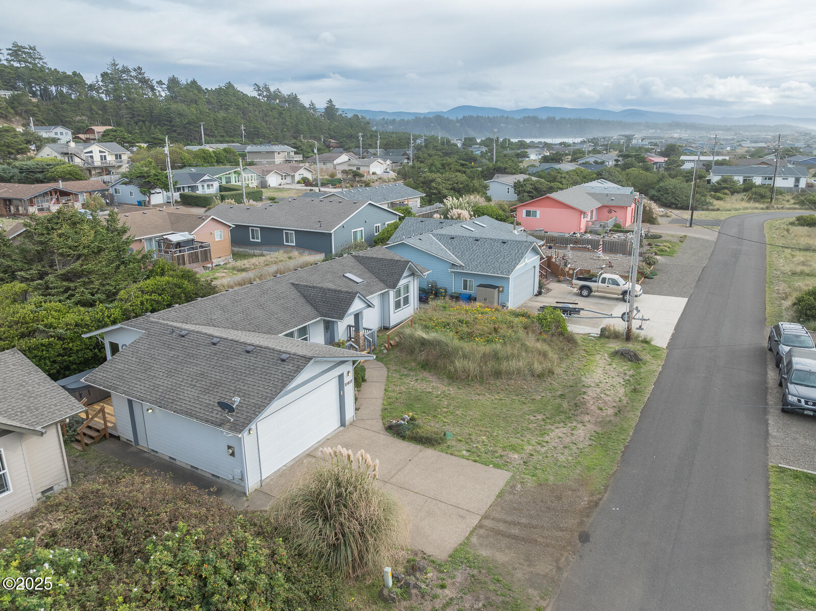 1617 NW Oceanic Loop