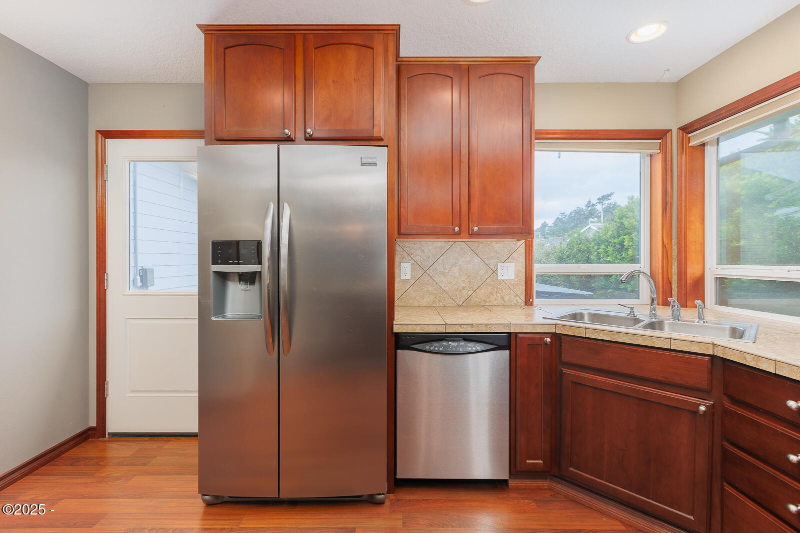 1617 NW Oceanic Loop