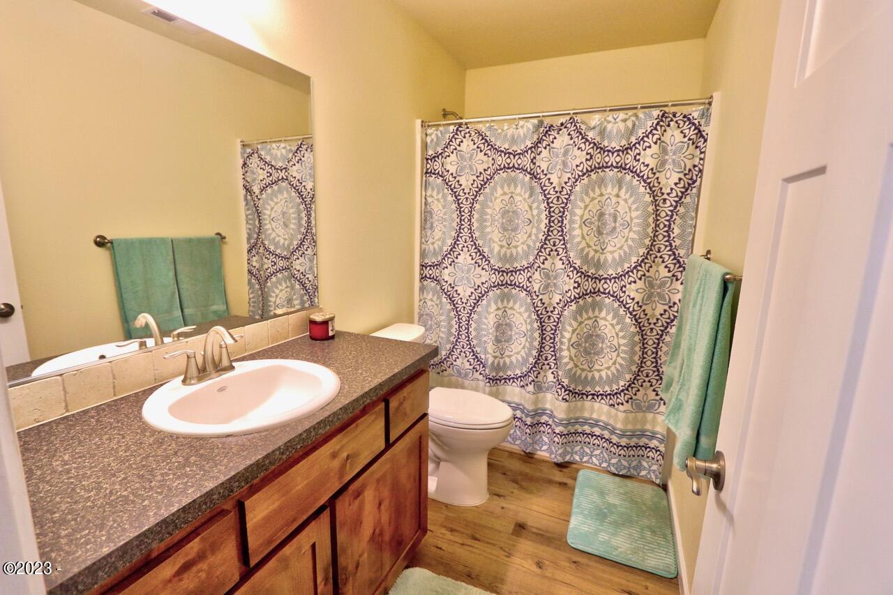 11995 NW Thompson Street