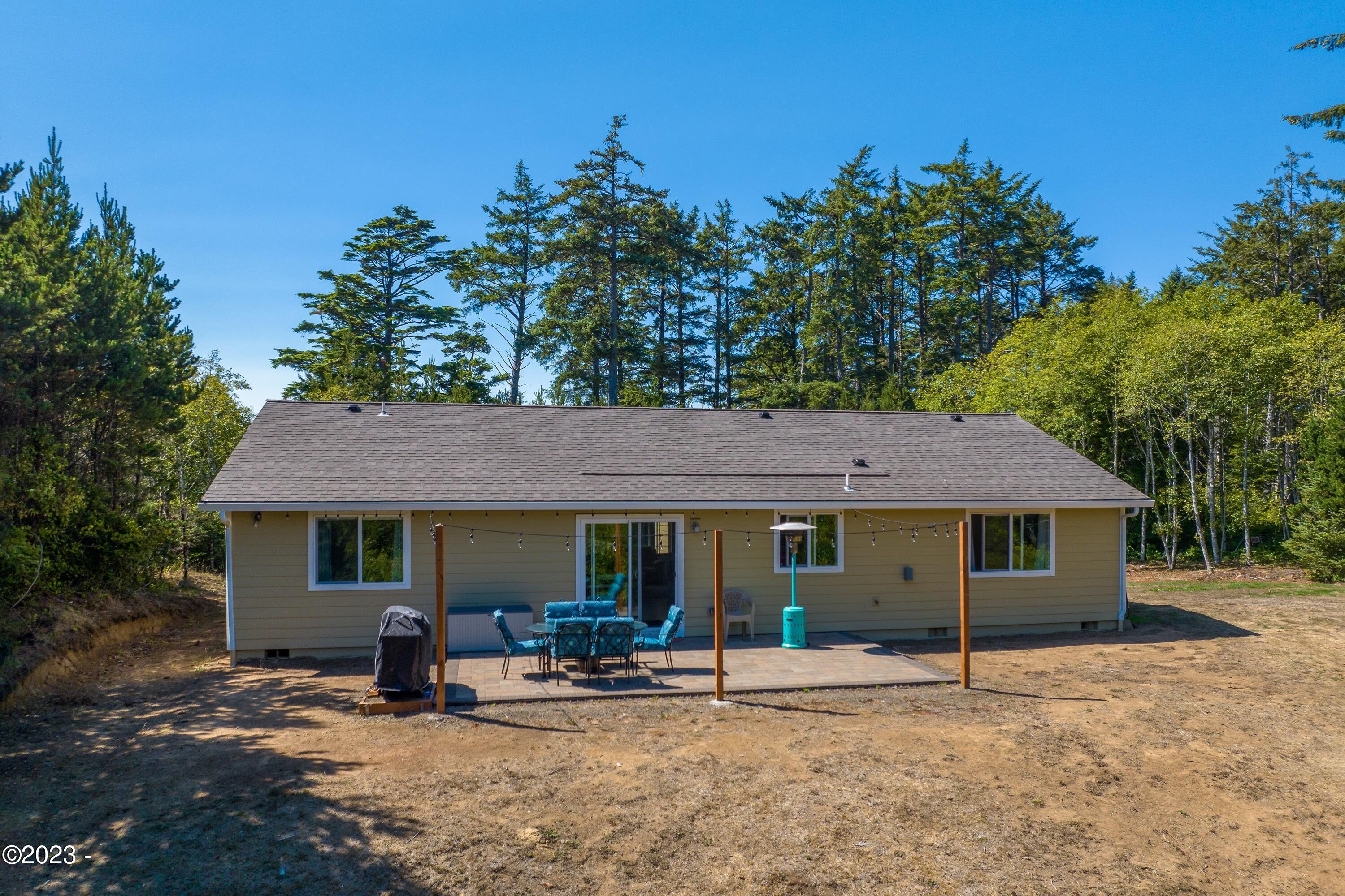 11995 NW Thompson Street