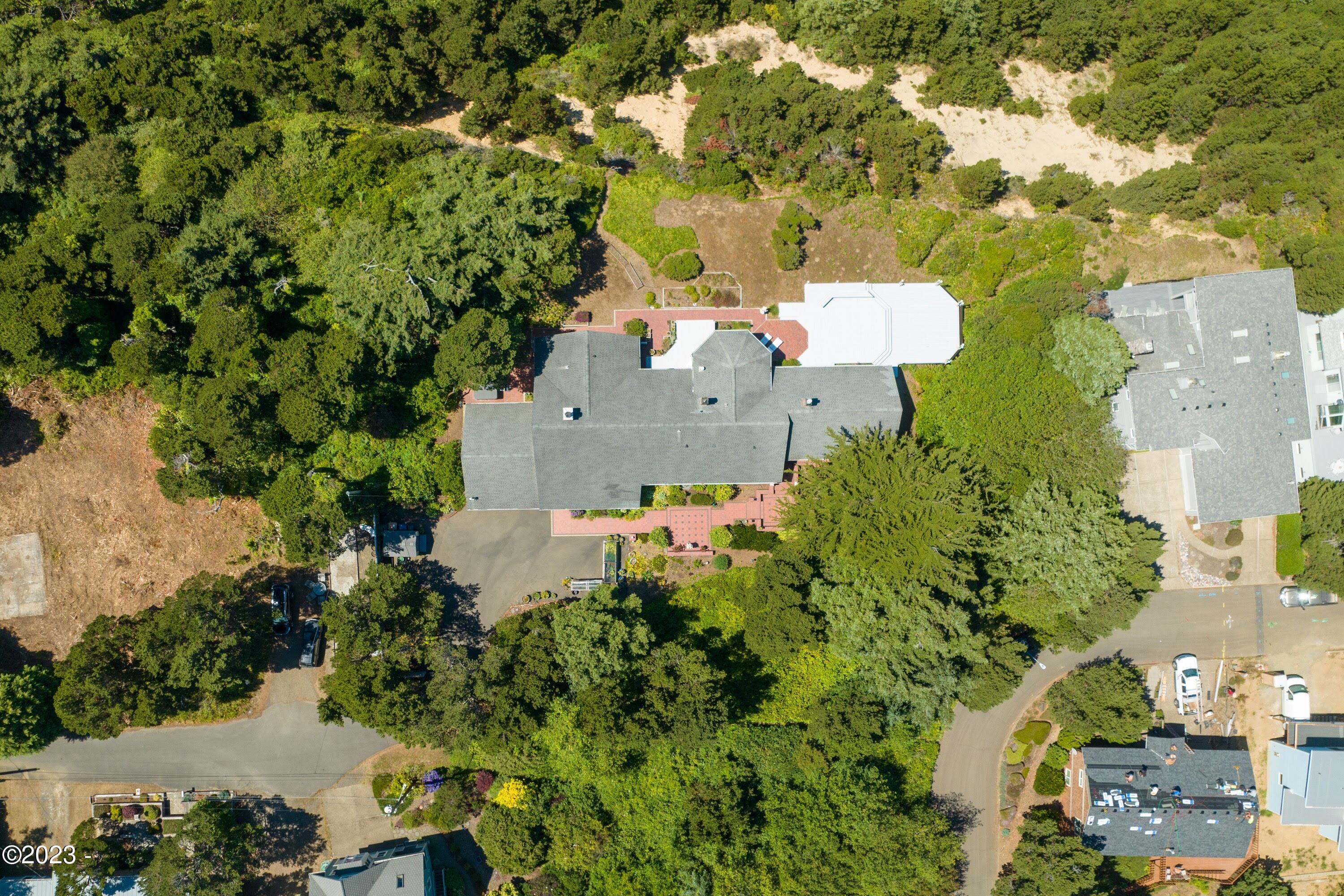 2407 NW Pacific Street