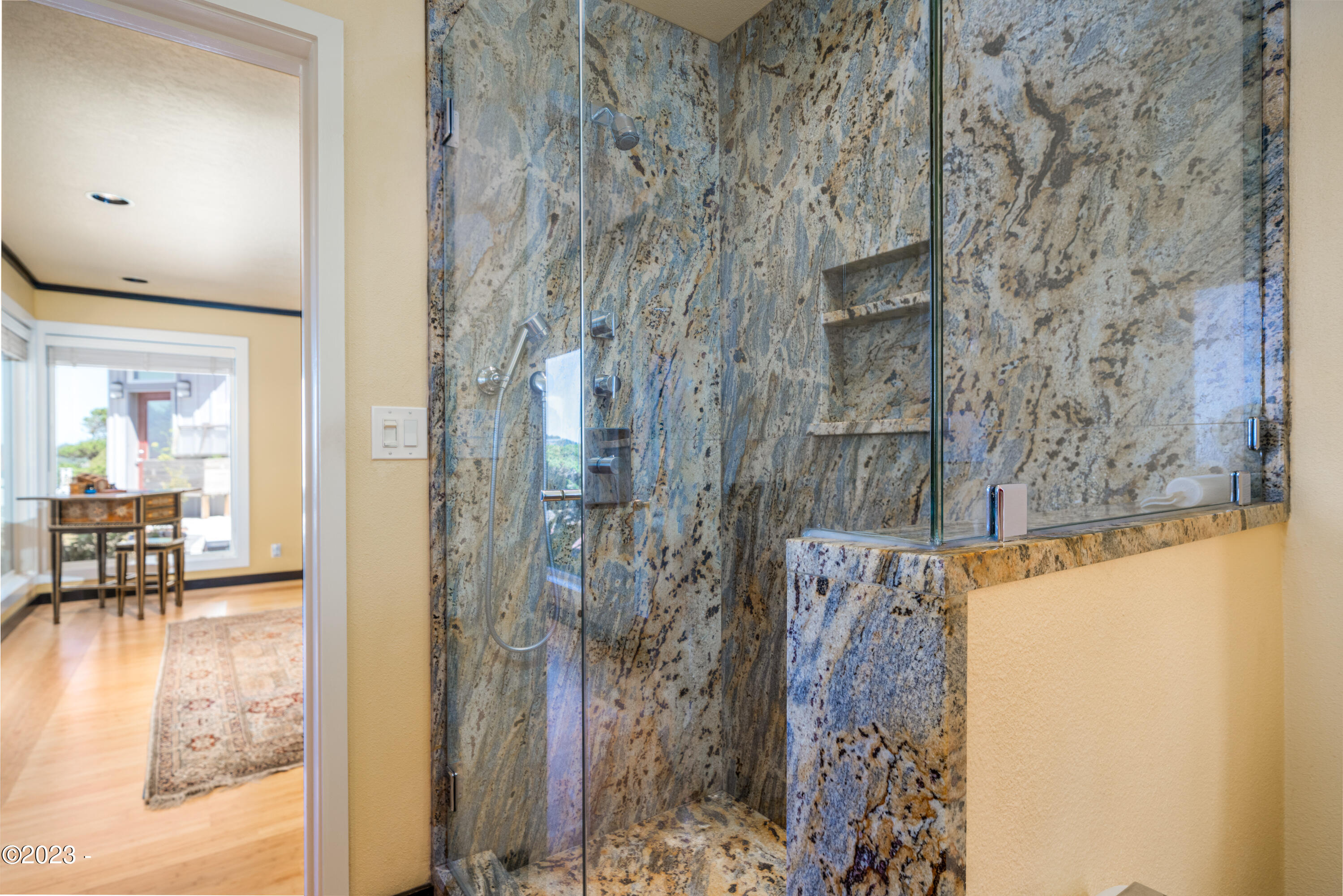 2407 NW Pacific Street