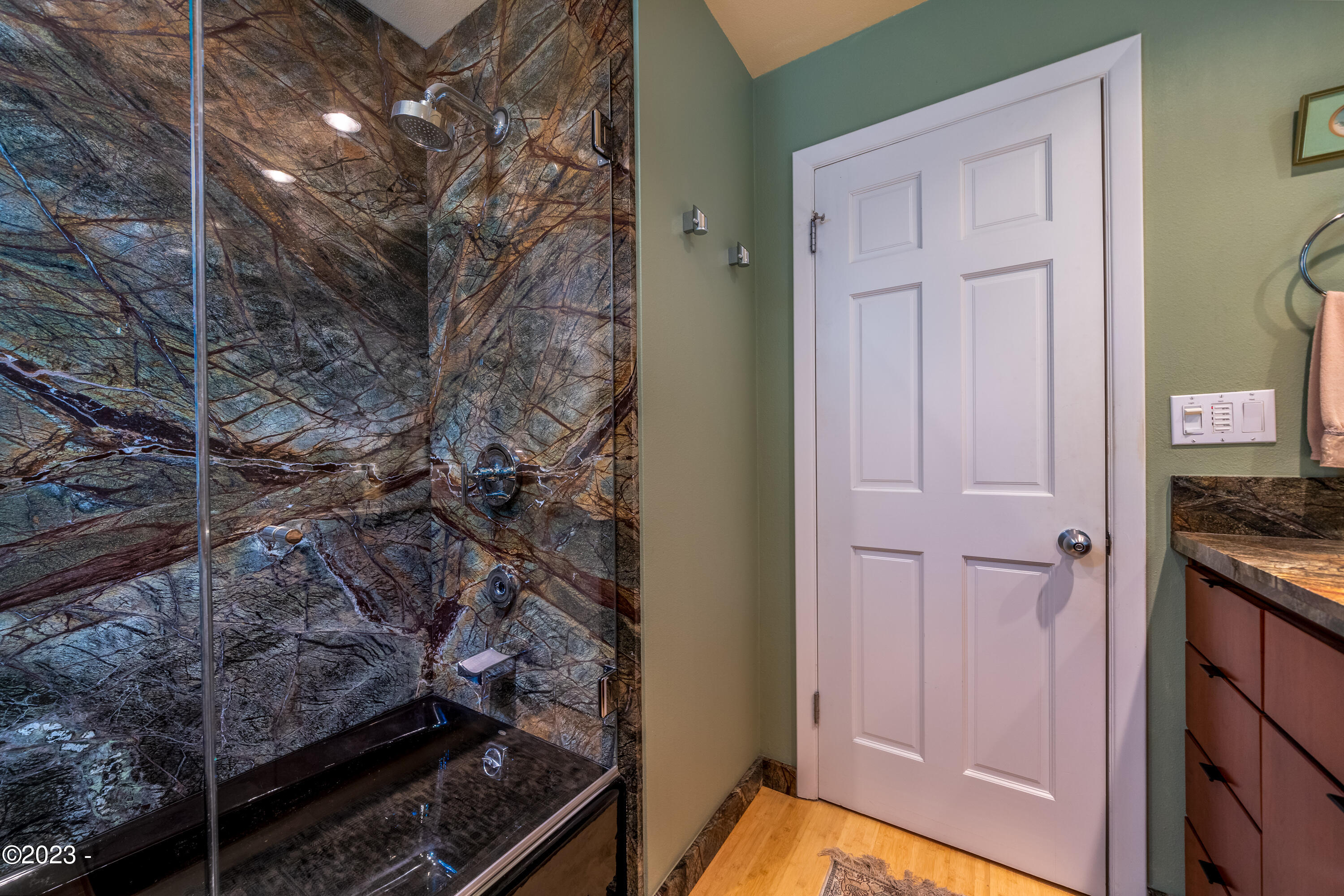 2407 NW Pacific Street