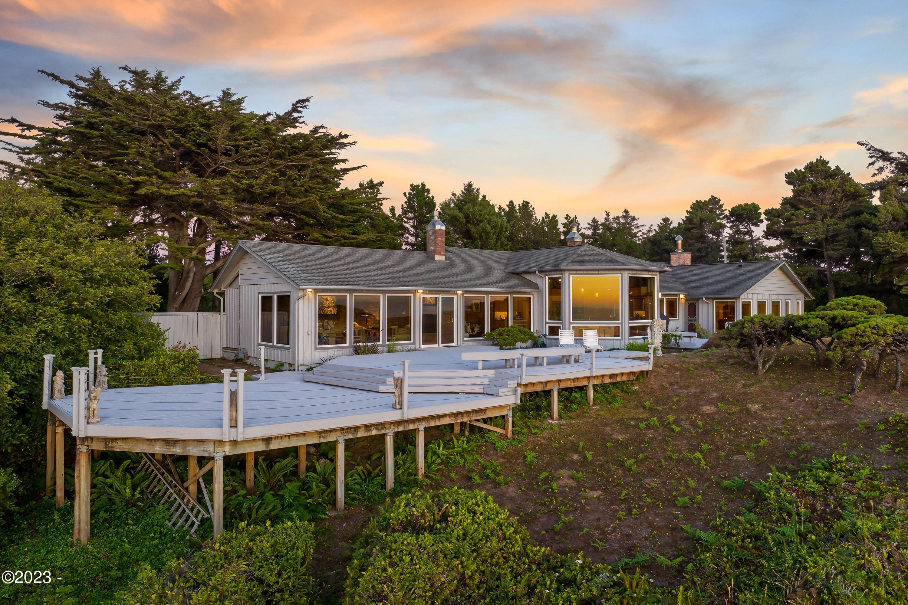 2407 NW Pacific Street