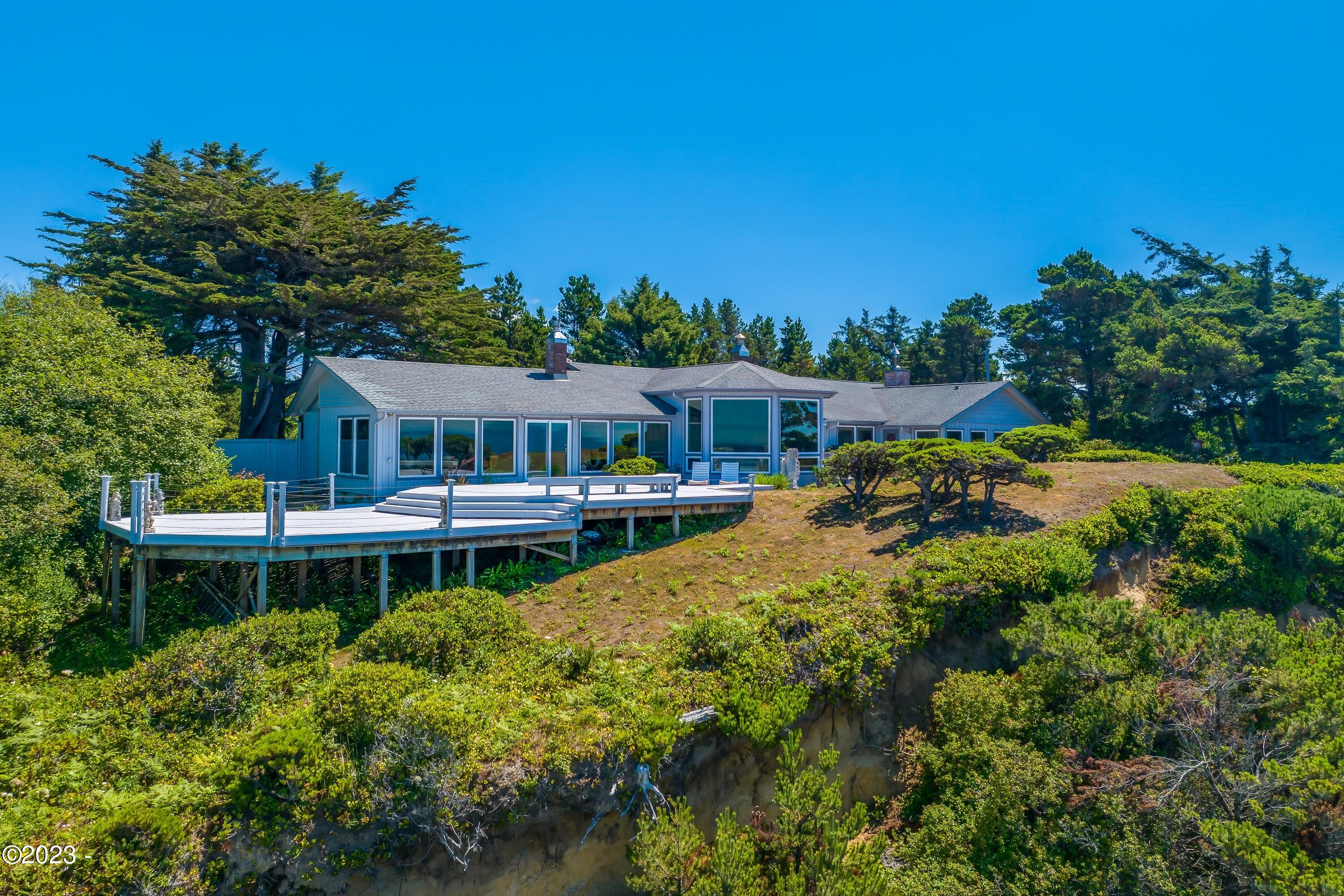 2407 NW Pacific Street