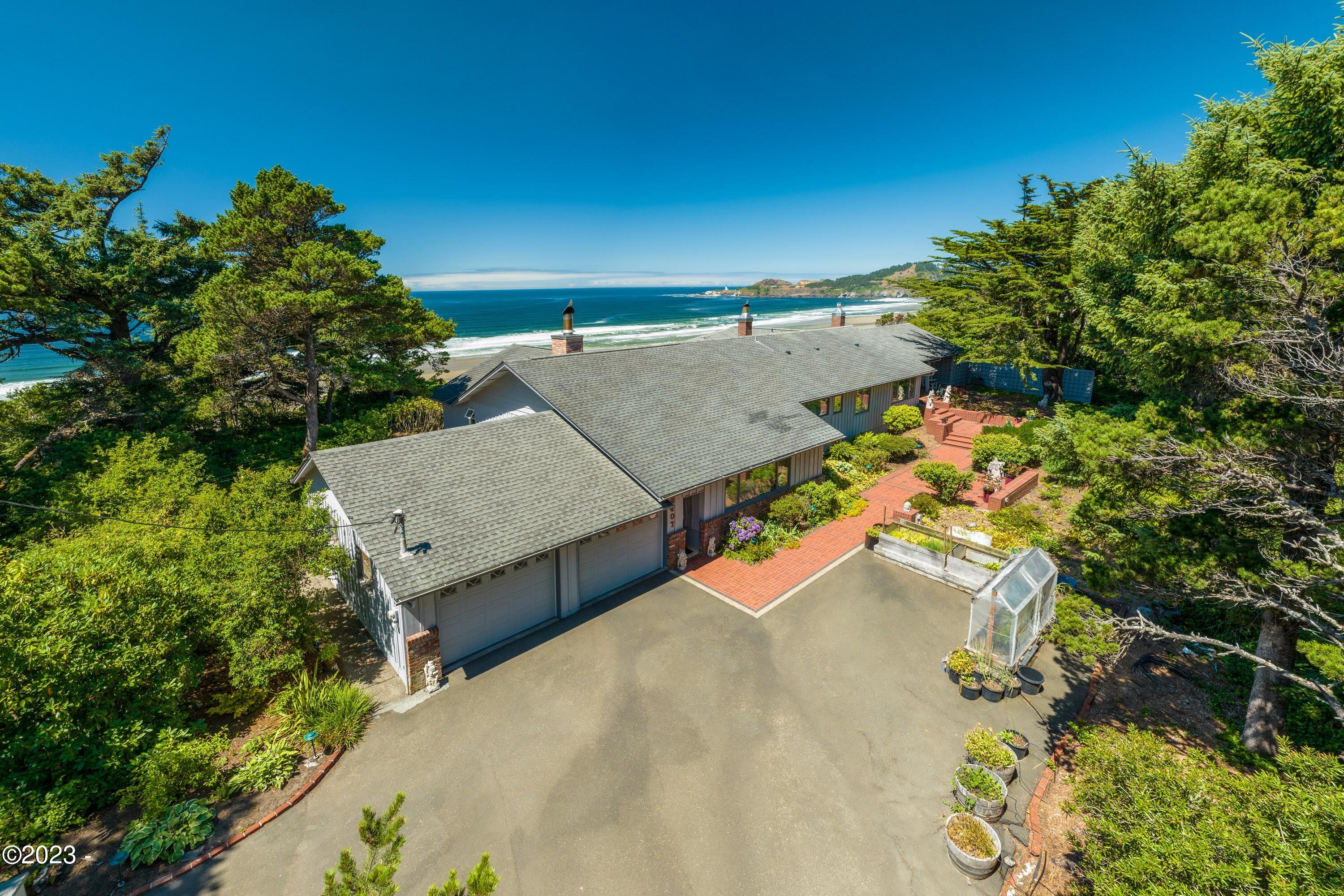 2407 NW Pacific Street