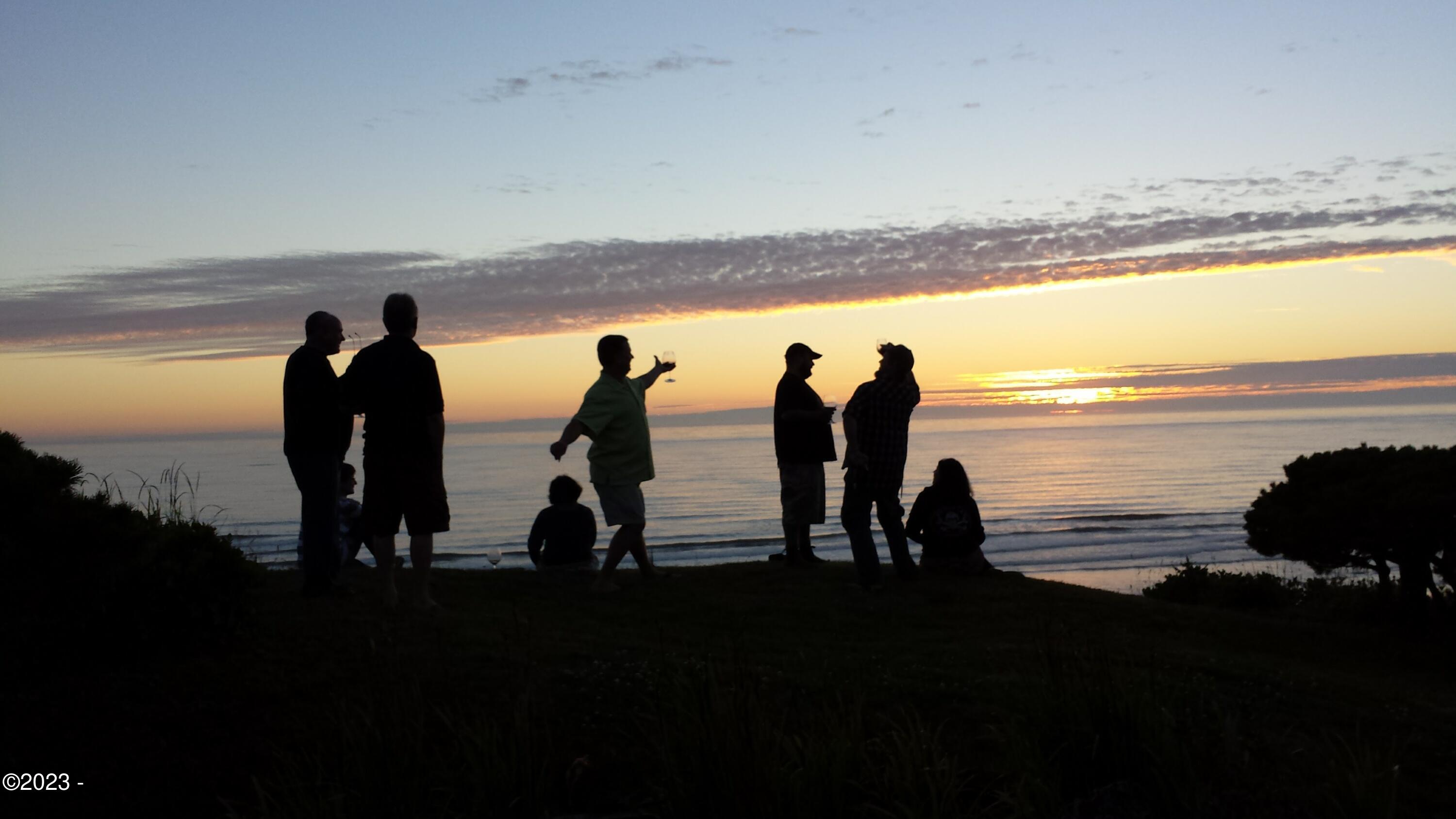 2407 NW Pacific Street