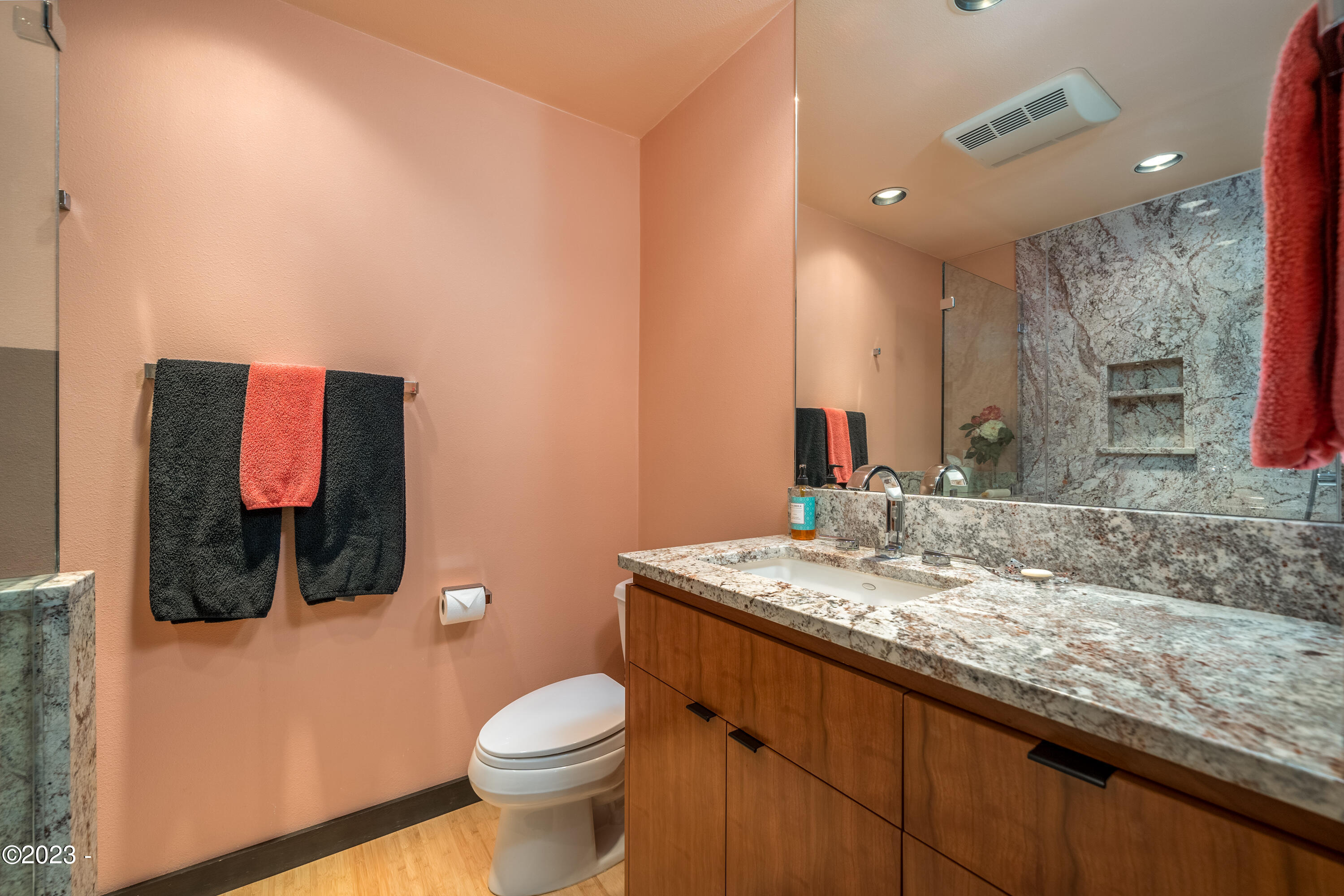 2407 NW Pacific Street