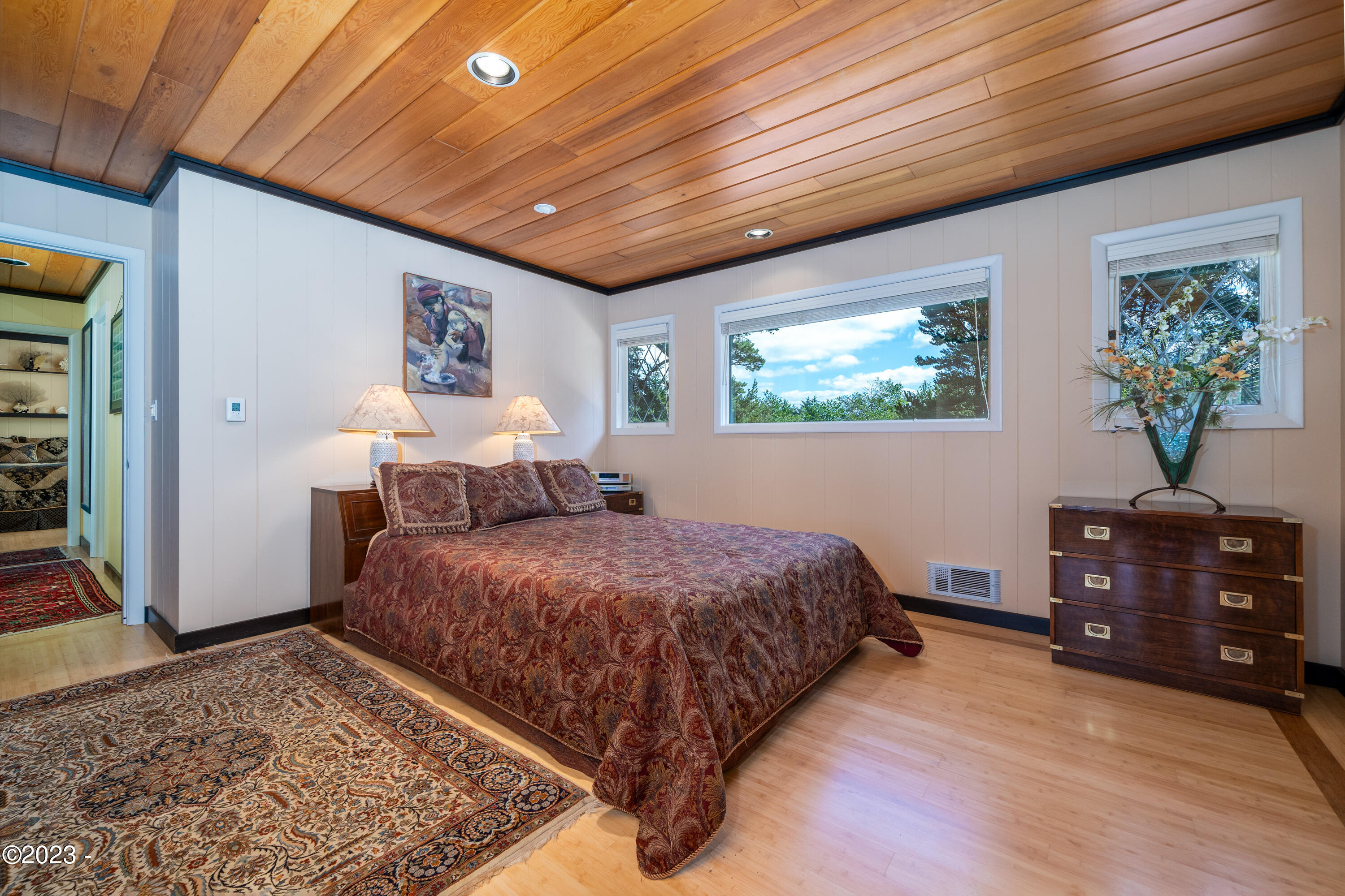 2407 NW Pacific Street