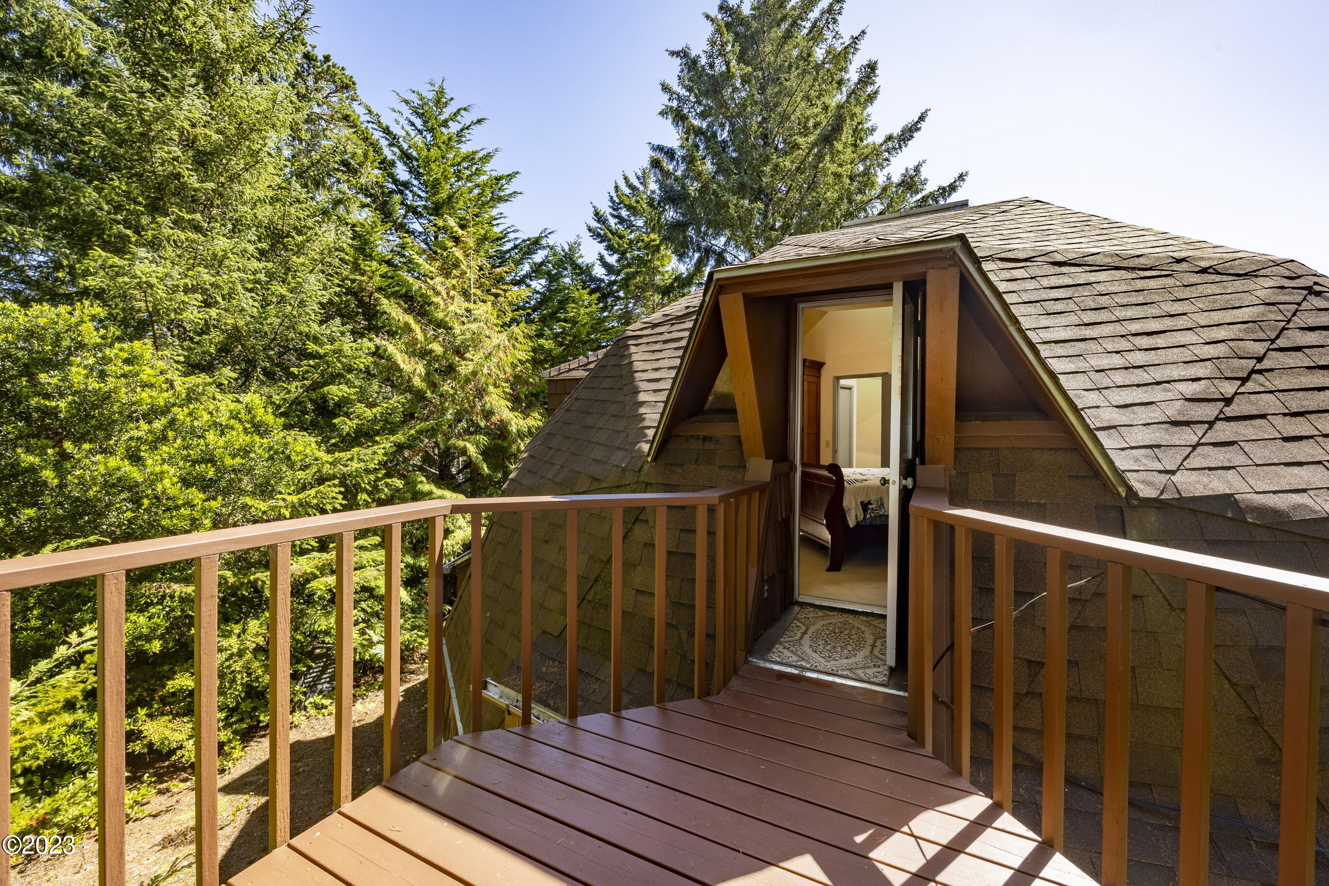 2701 NW Bayshore Loop