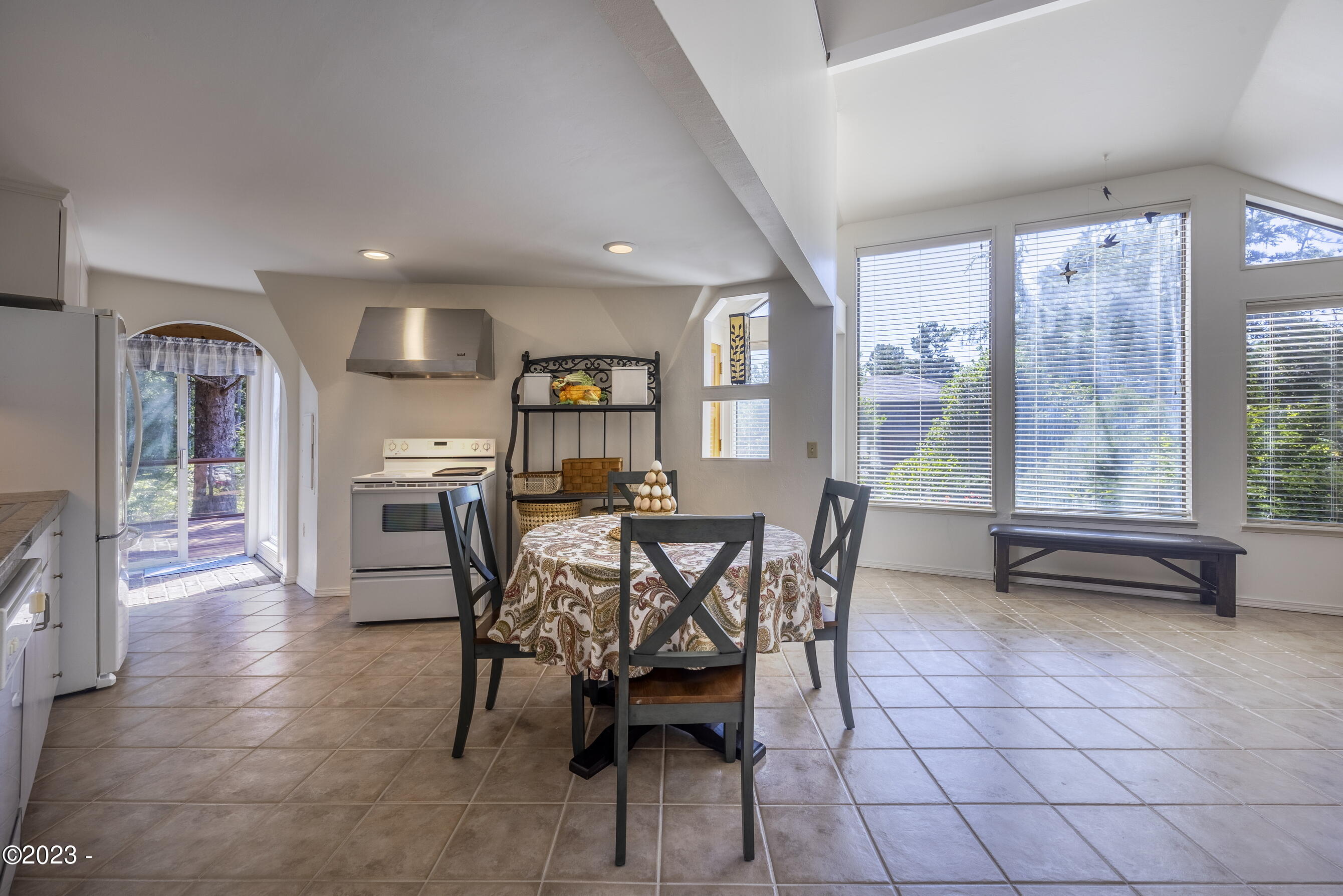 2701 NW Bayshore Loop