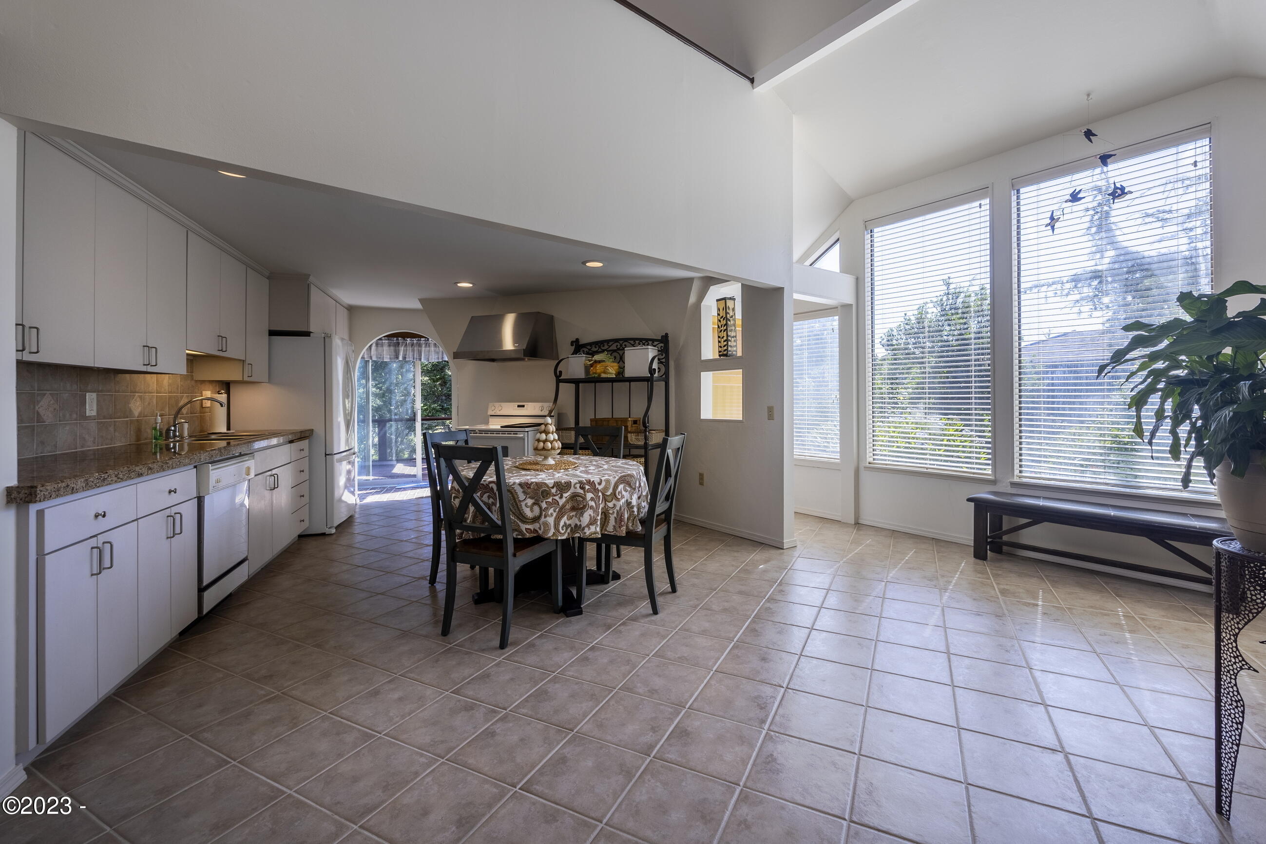 2701 NW Bayshore Loop