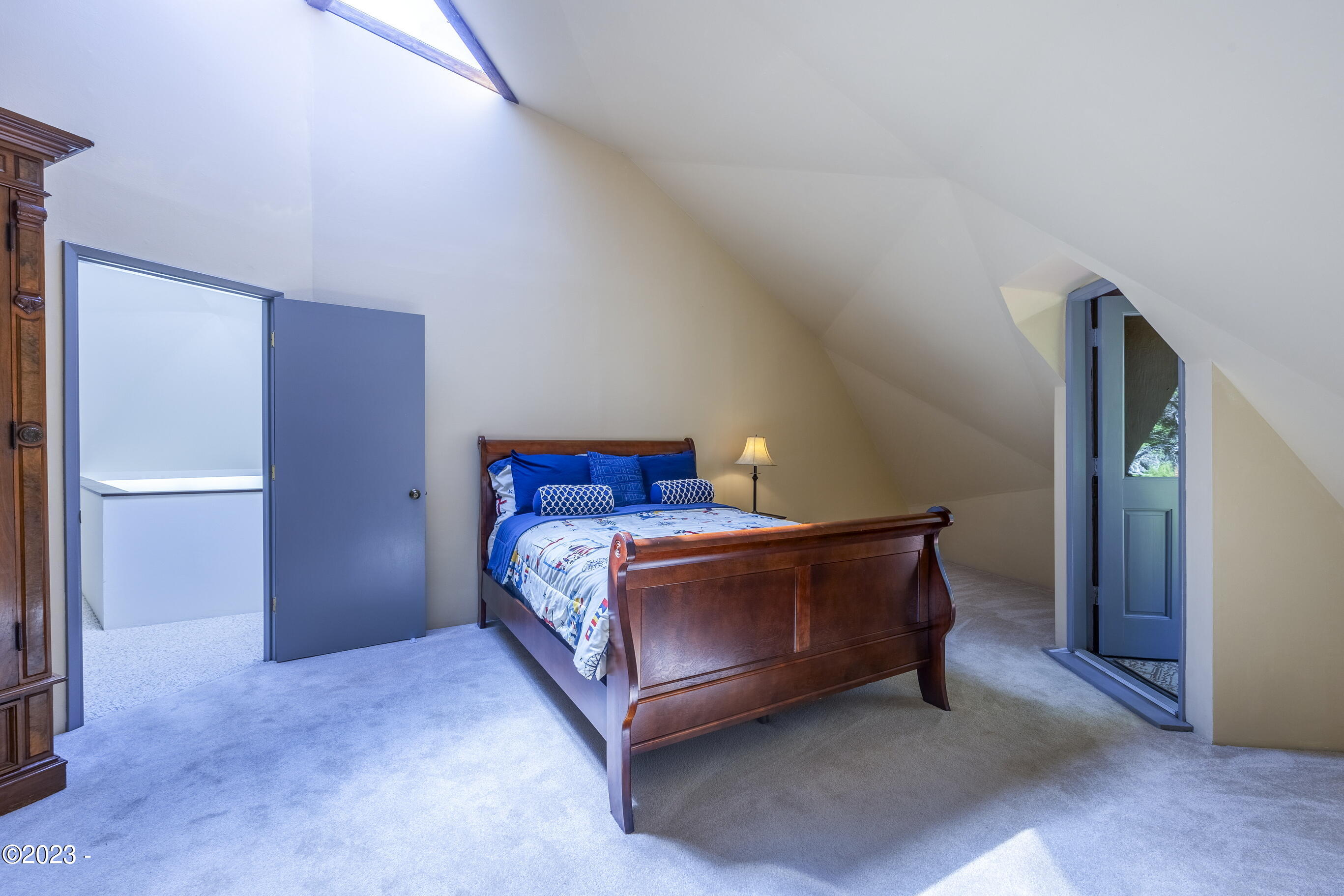 2701 NW Bayshore Loop