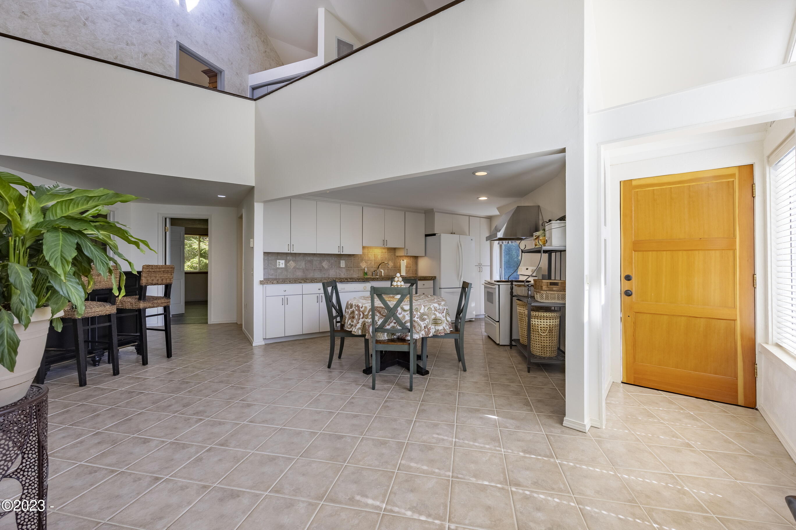 2701 NW Bayshore Loop