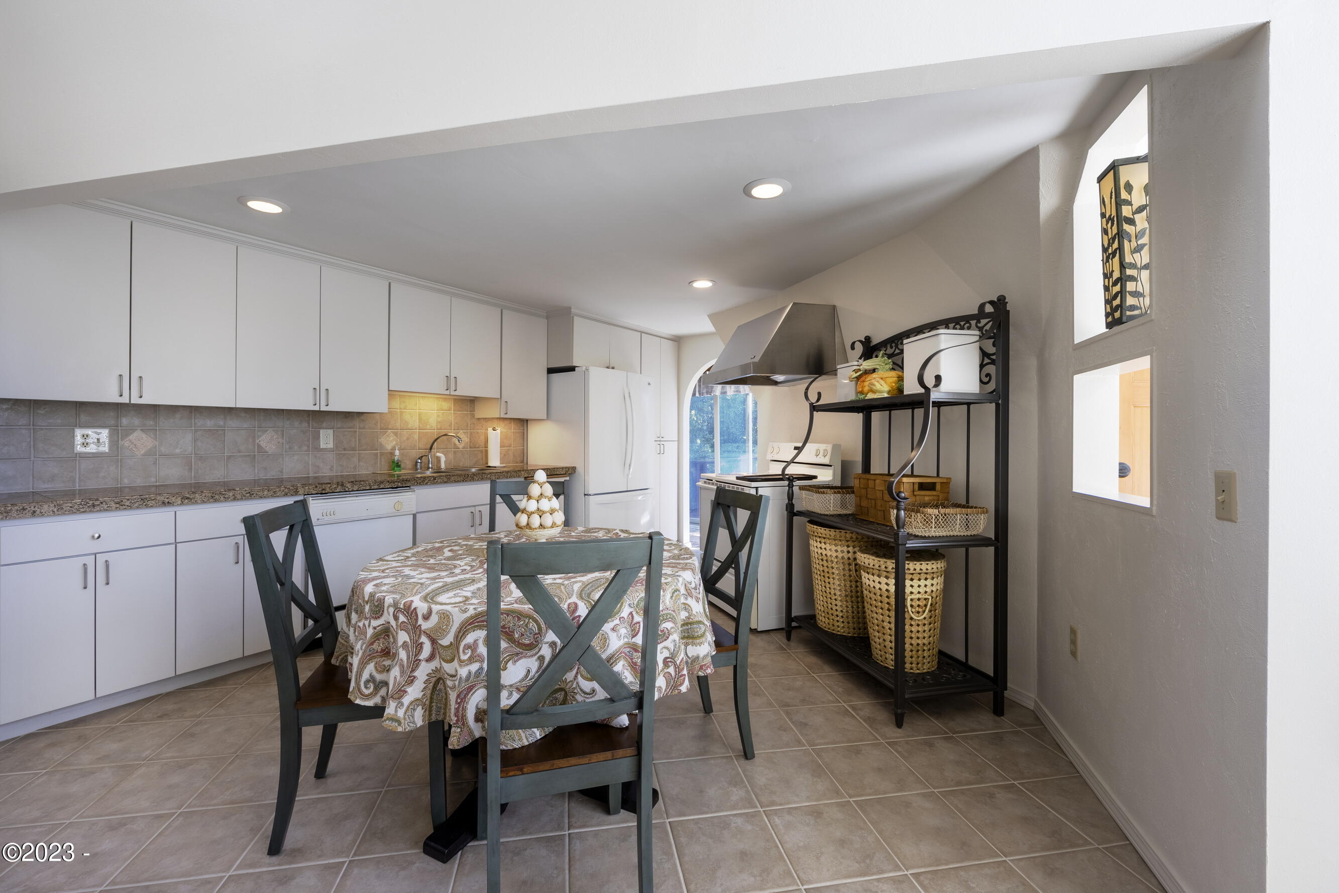 2701 NW Bayshore Loop