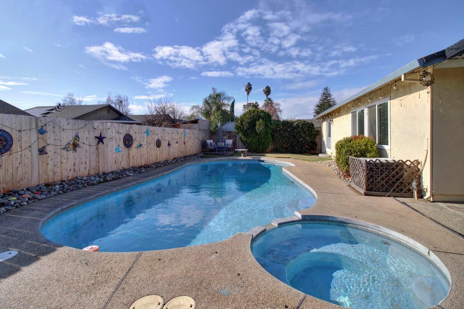 1102 Wimbledon Drive