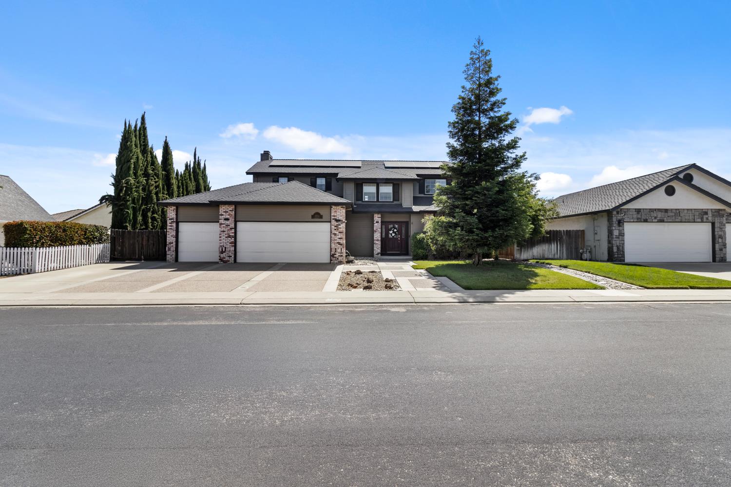 938 Buttercup Place