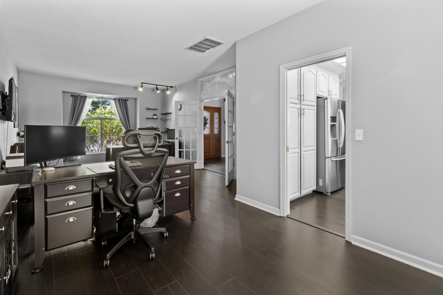 938 Buttercup Place
