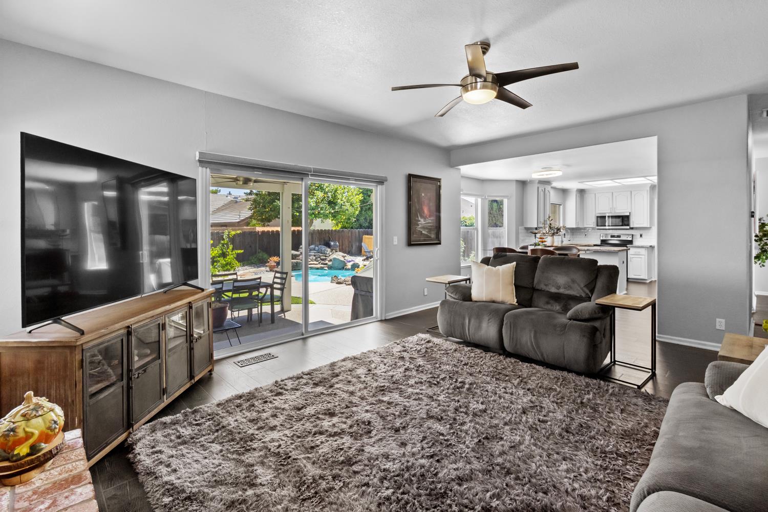 938 Buttercup Place