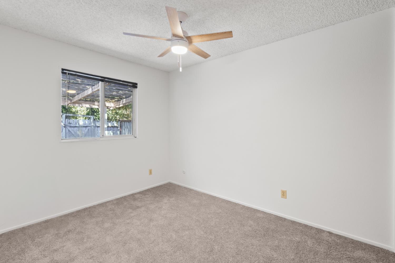3237 Irvindale Way