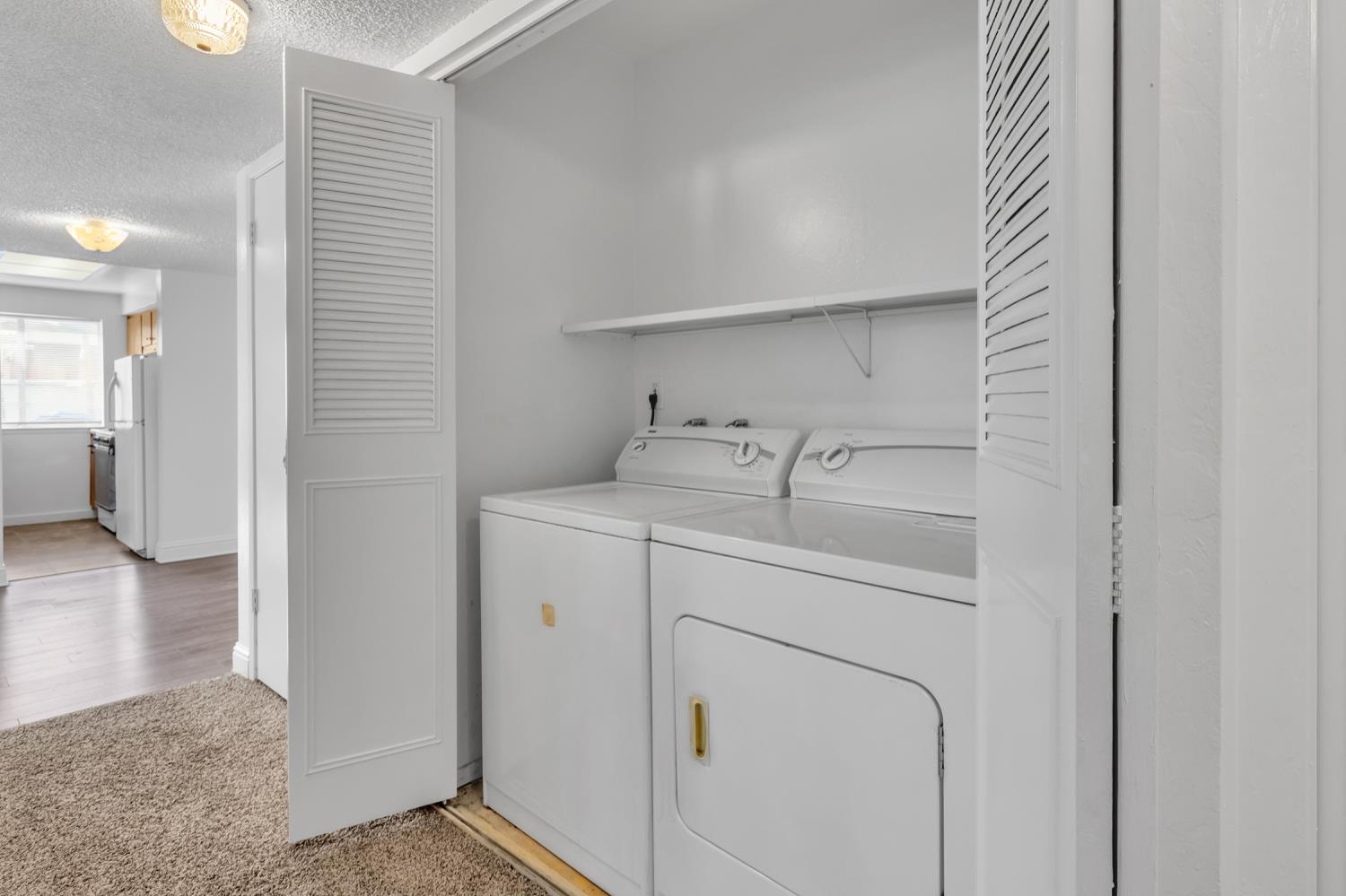 5317 Manzanita Avenue 1