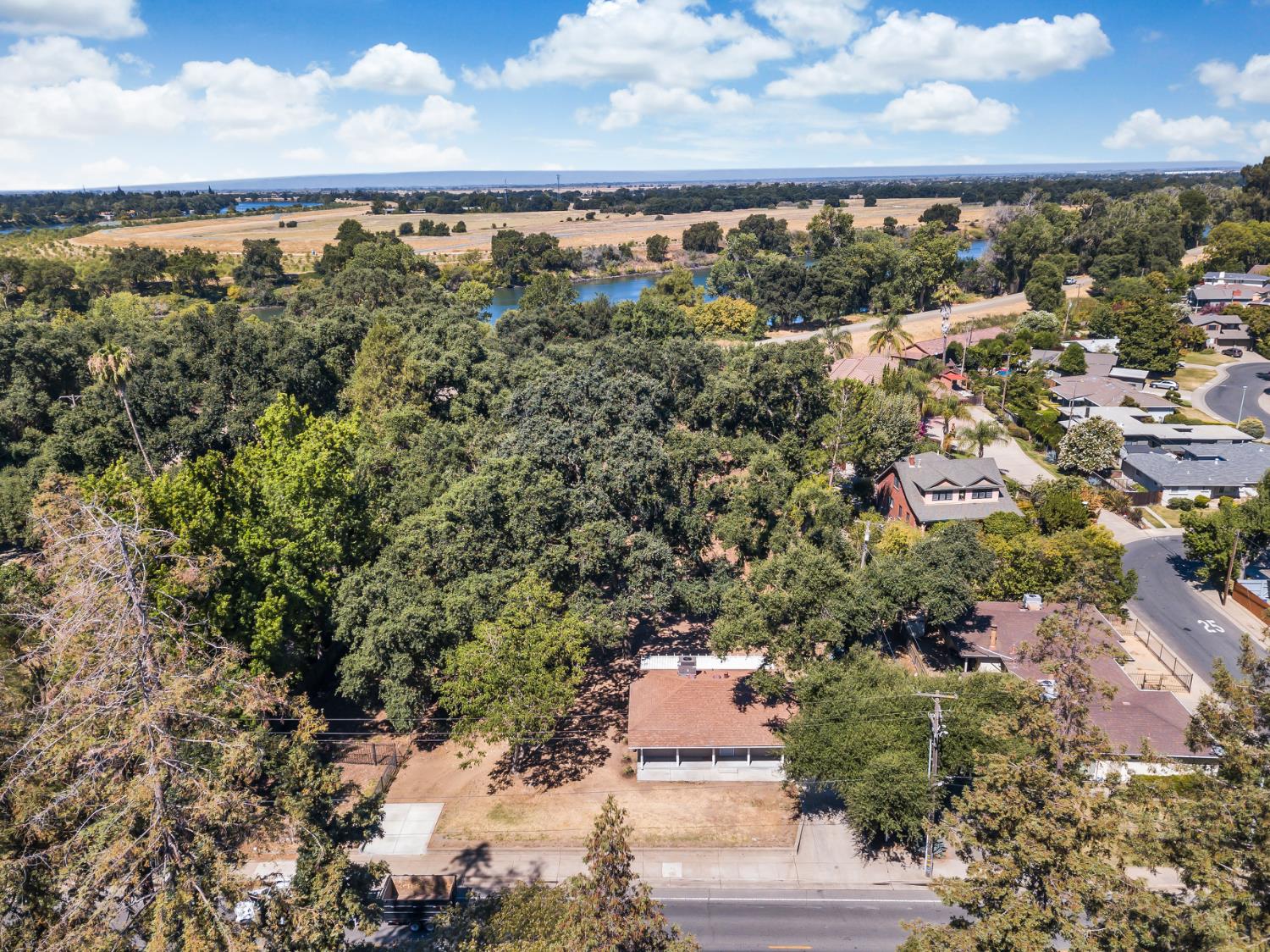 5720 Riverside Boulevard