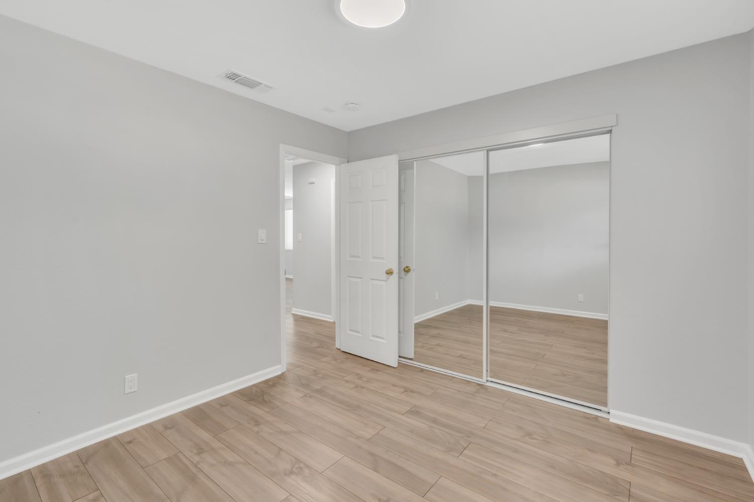 5720 Riverside Boulevard