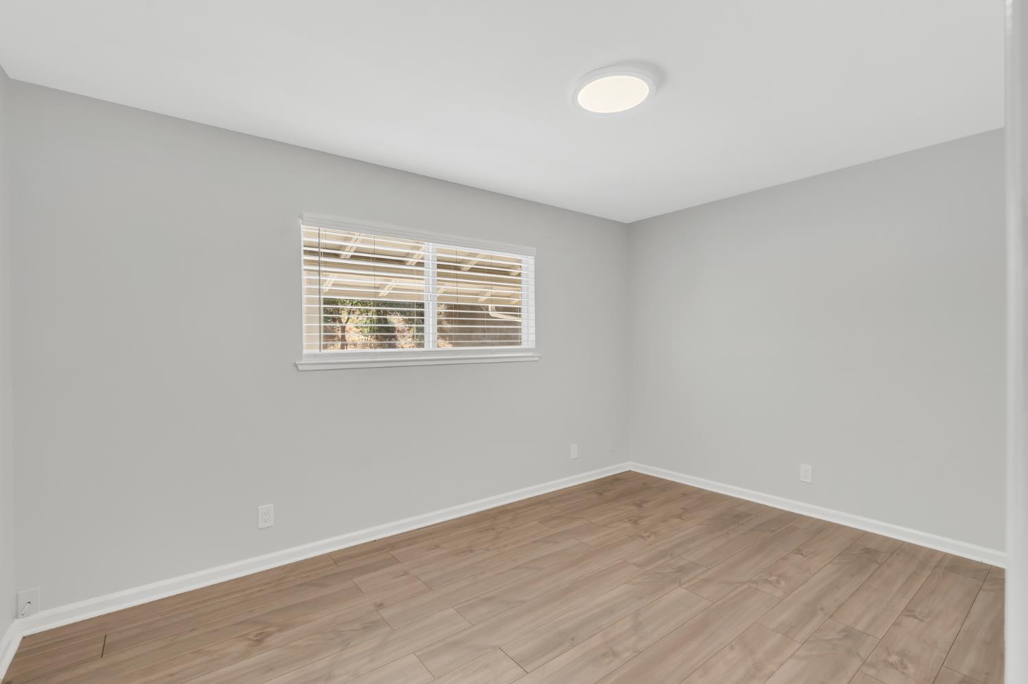 5720 Riverside Boulevard