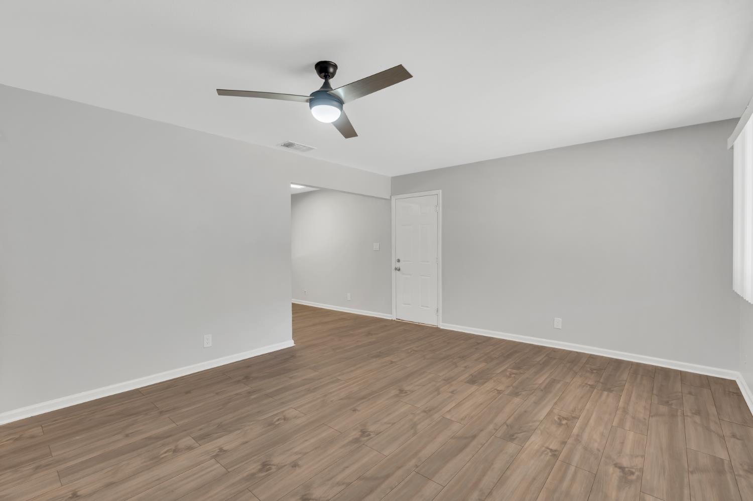 5720 Riverside Boulevard