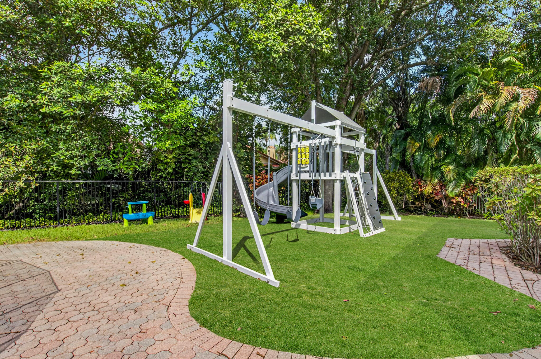 21861 Cypress Palm Court