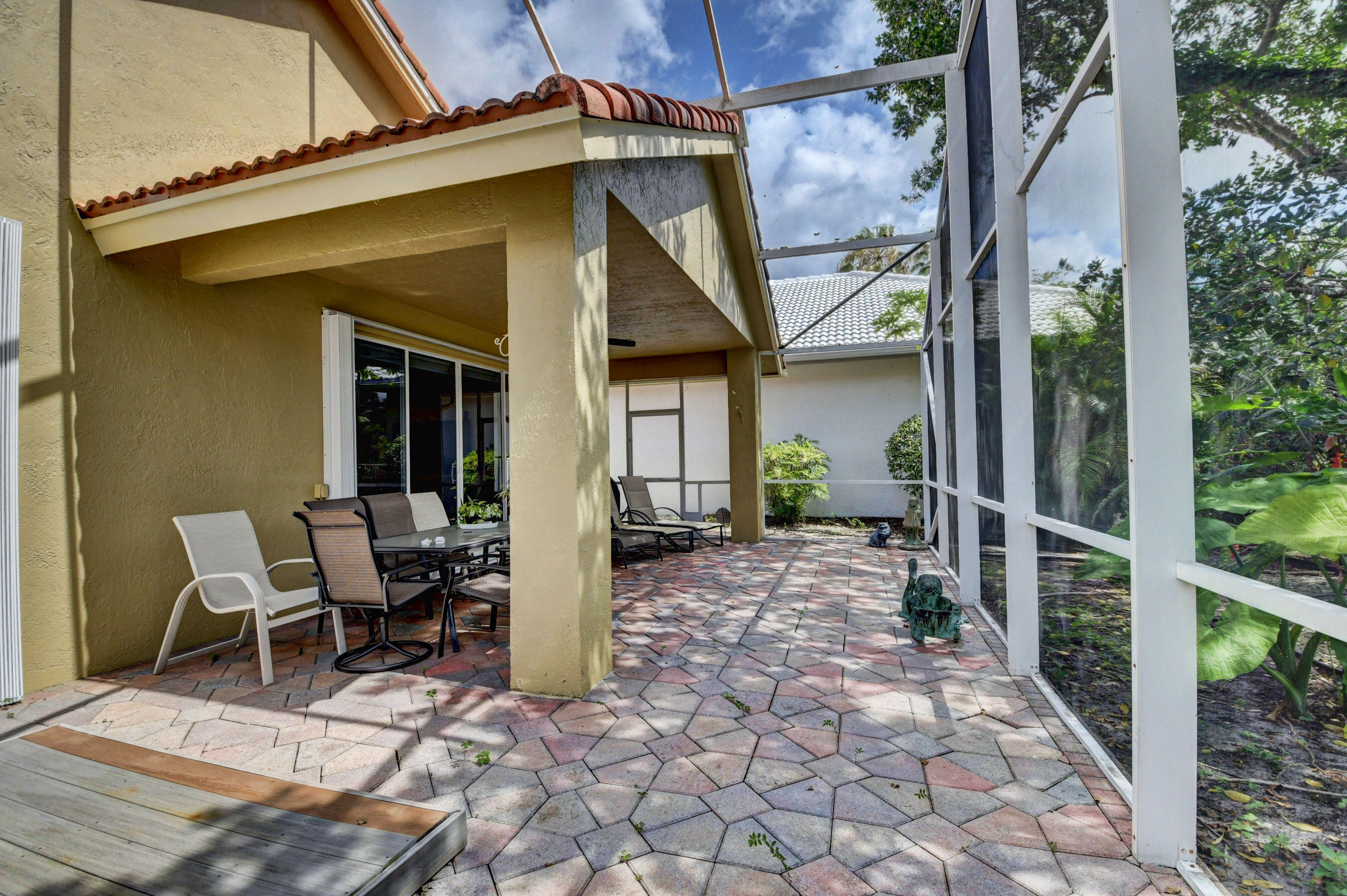 21660 Hammock Point Drive