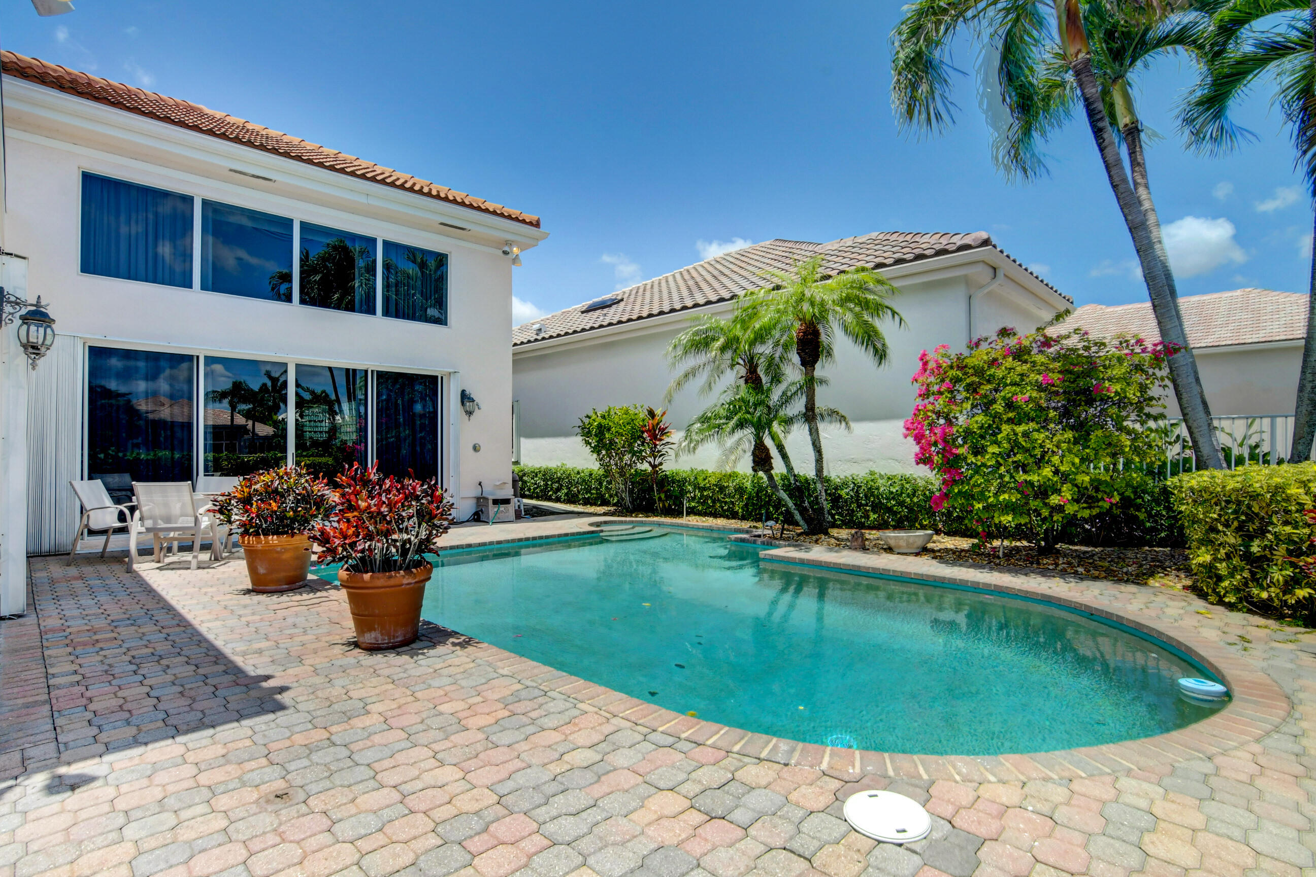 7101 Mallorca Crescent