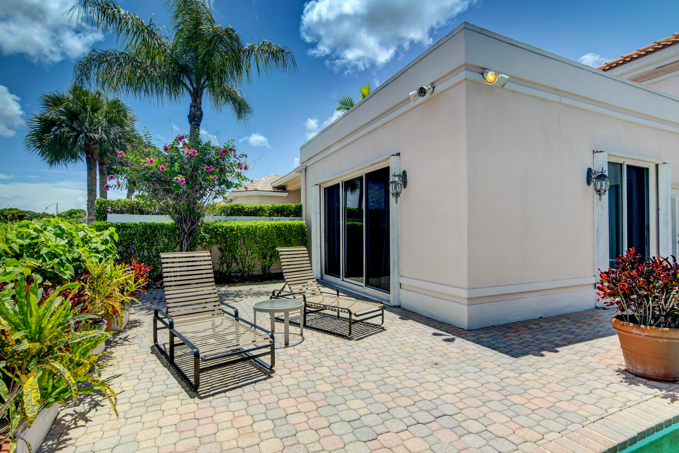 7101 Mallorca Crescent