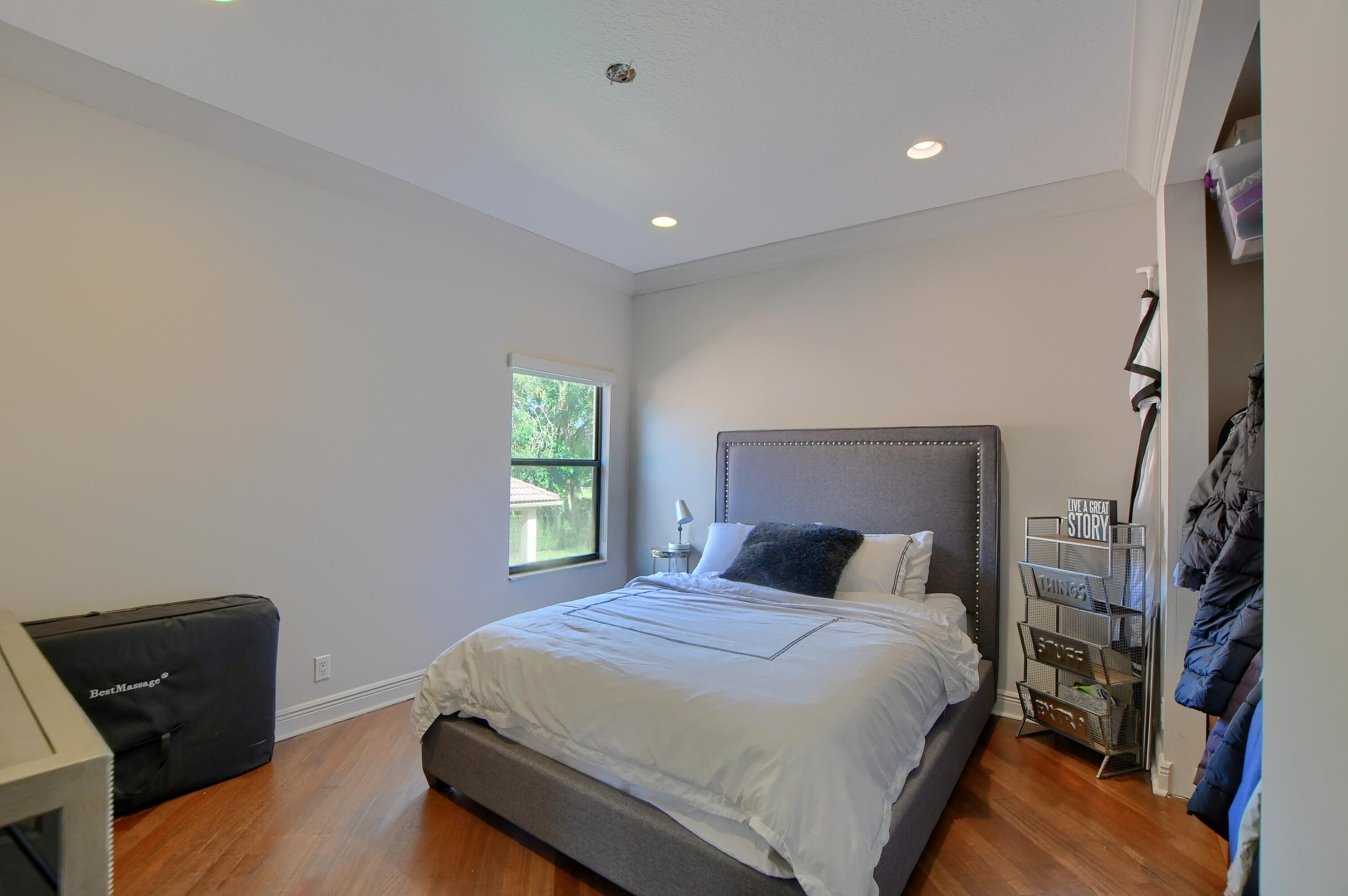 16202 Rosecroft Terrace