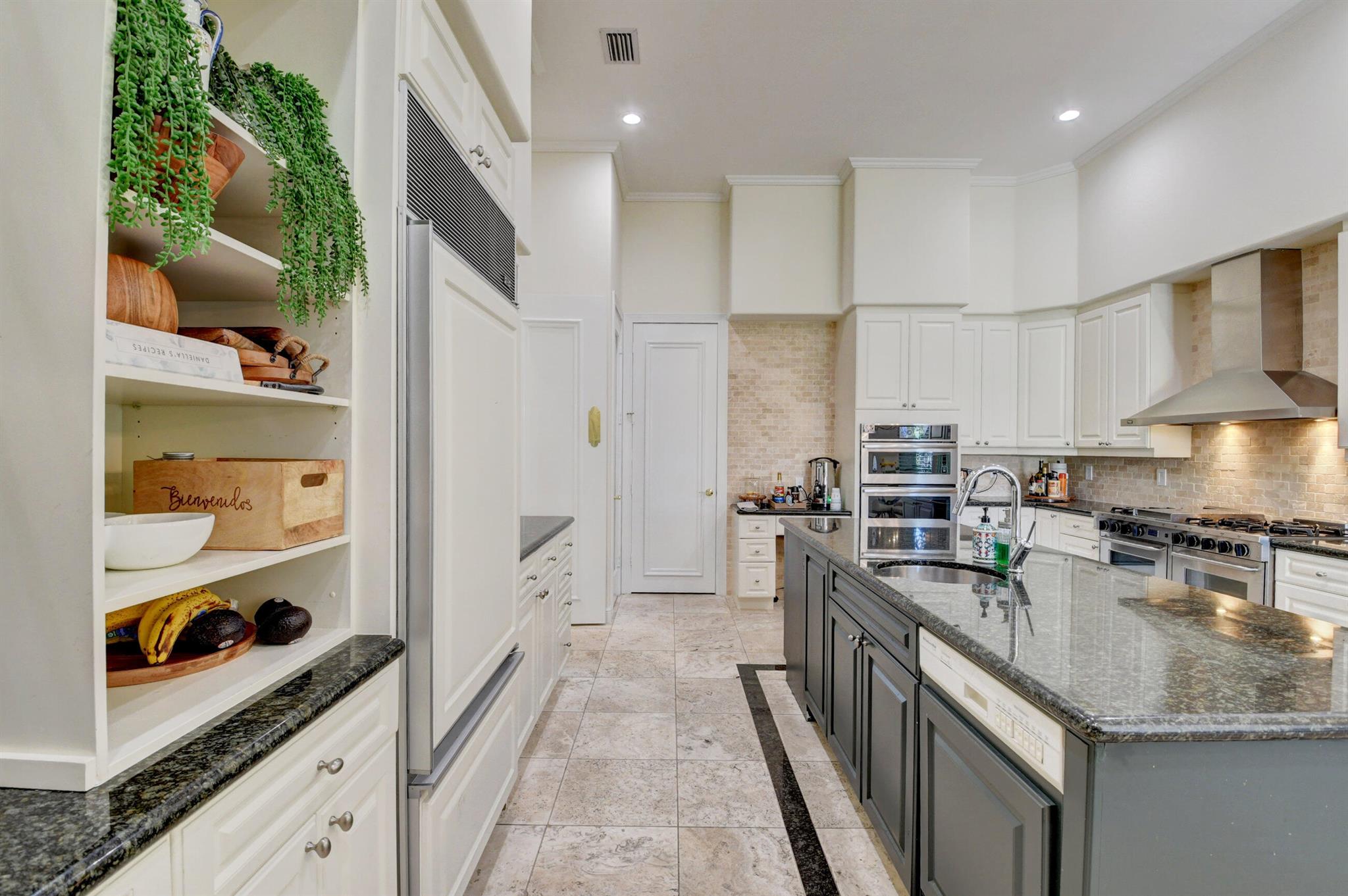 7021 Mallorca Crescent