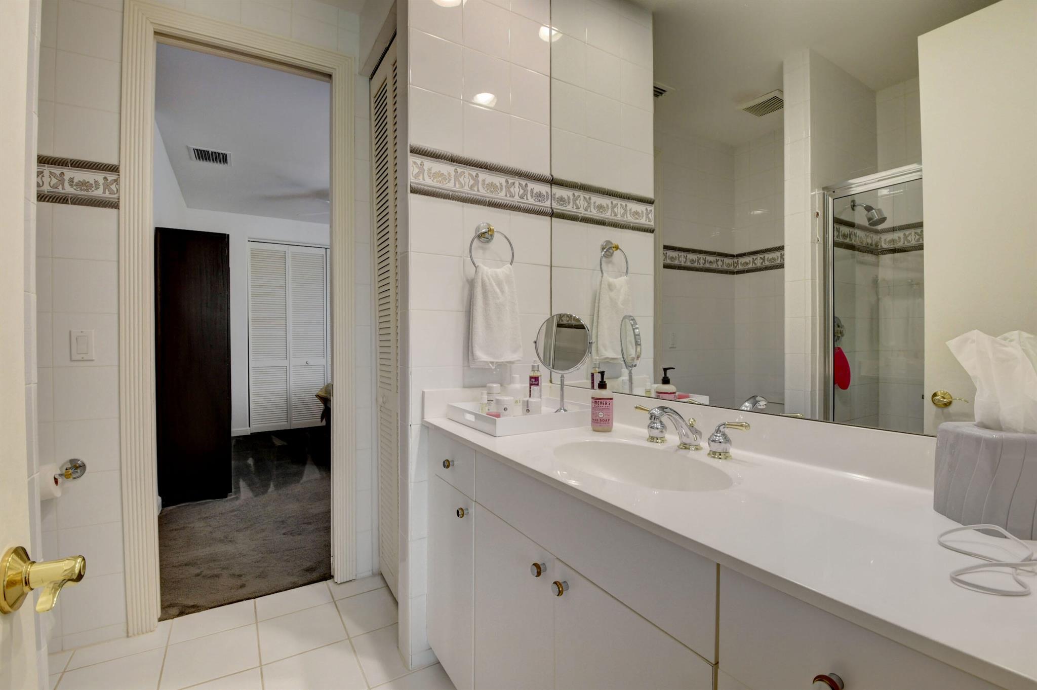 7021 Mallorca Crescent