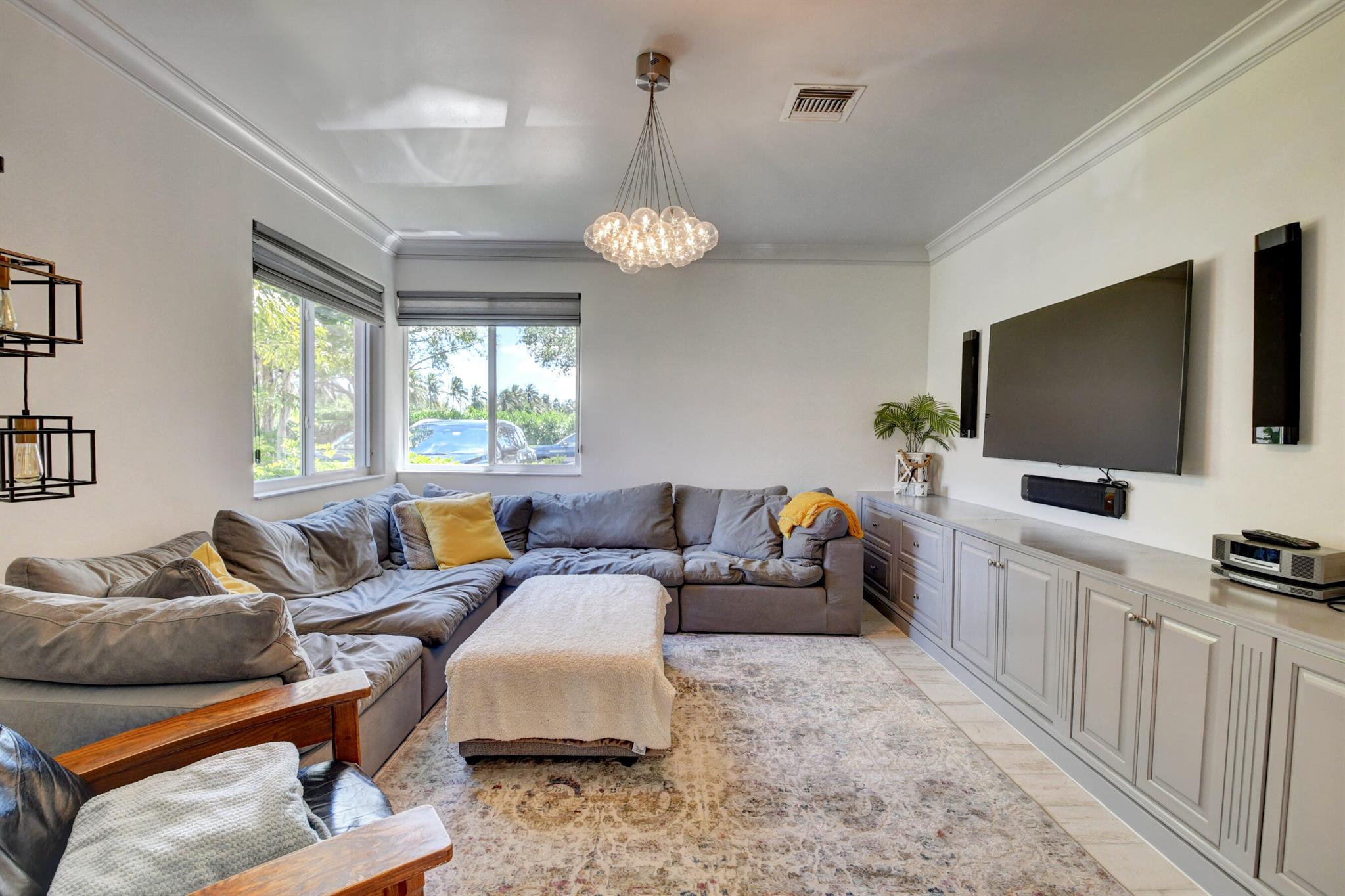 7021 Mallorca Crescent