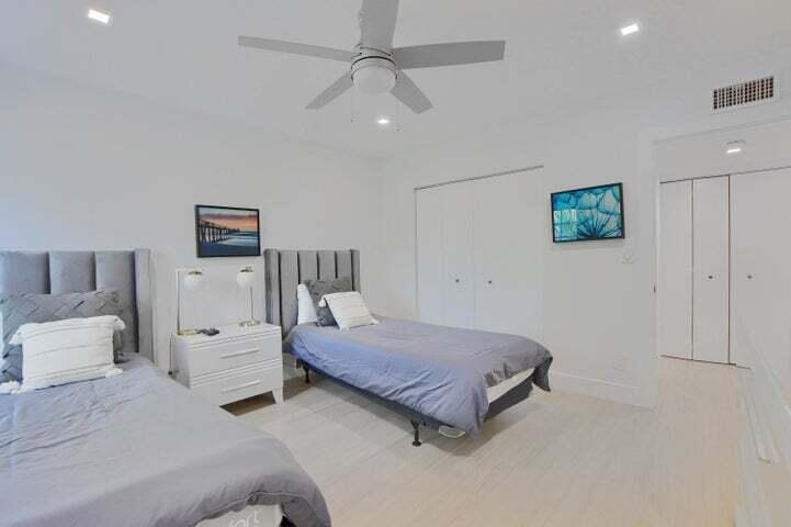 7369 Orangewood Lane 305