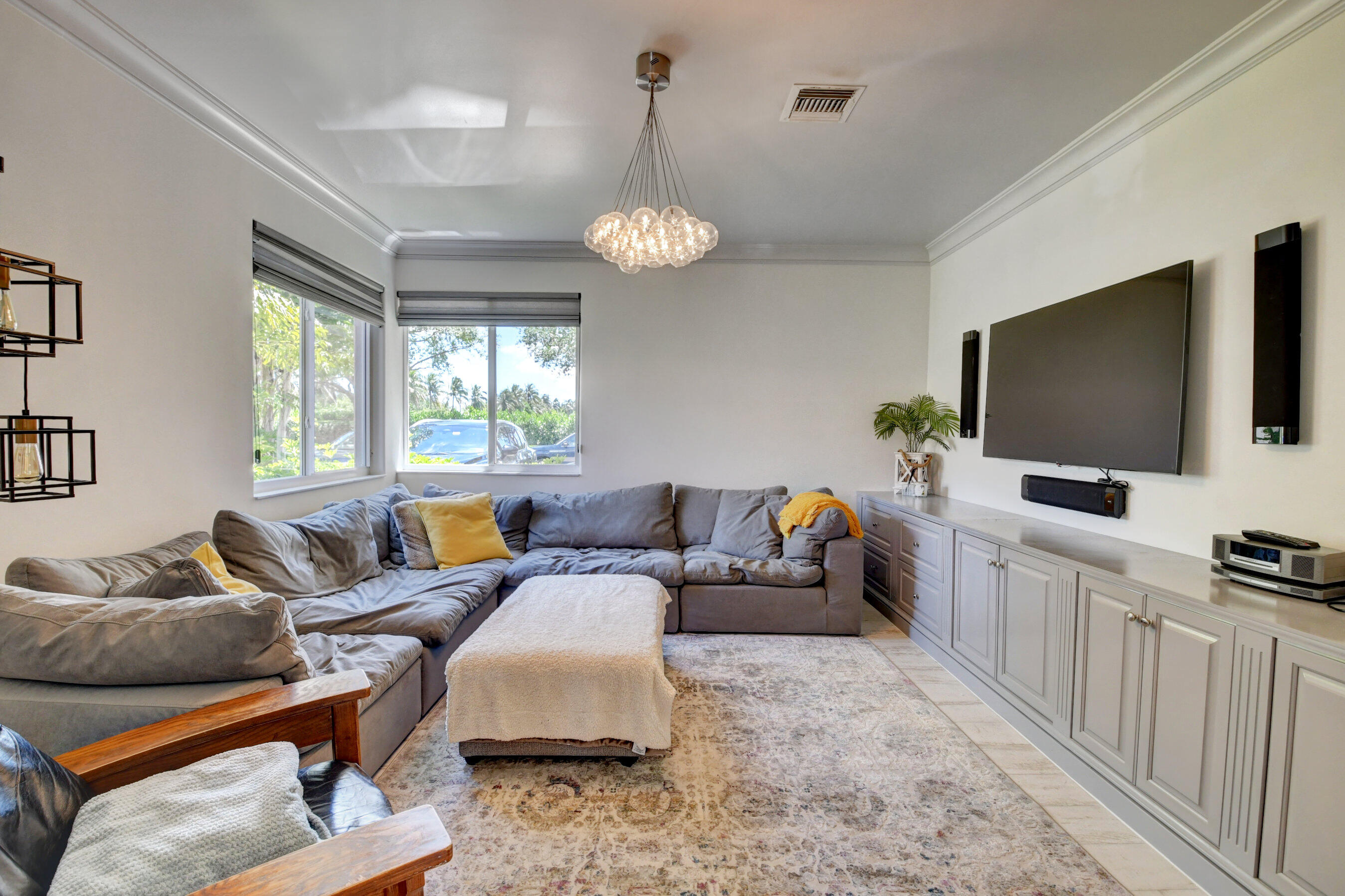 7021 Mallorca Crescent