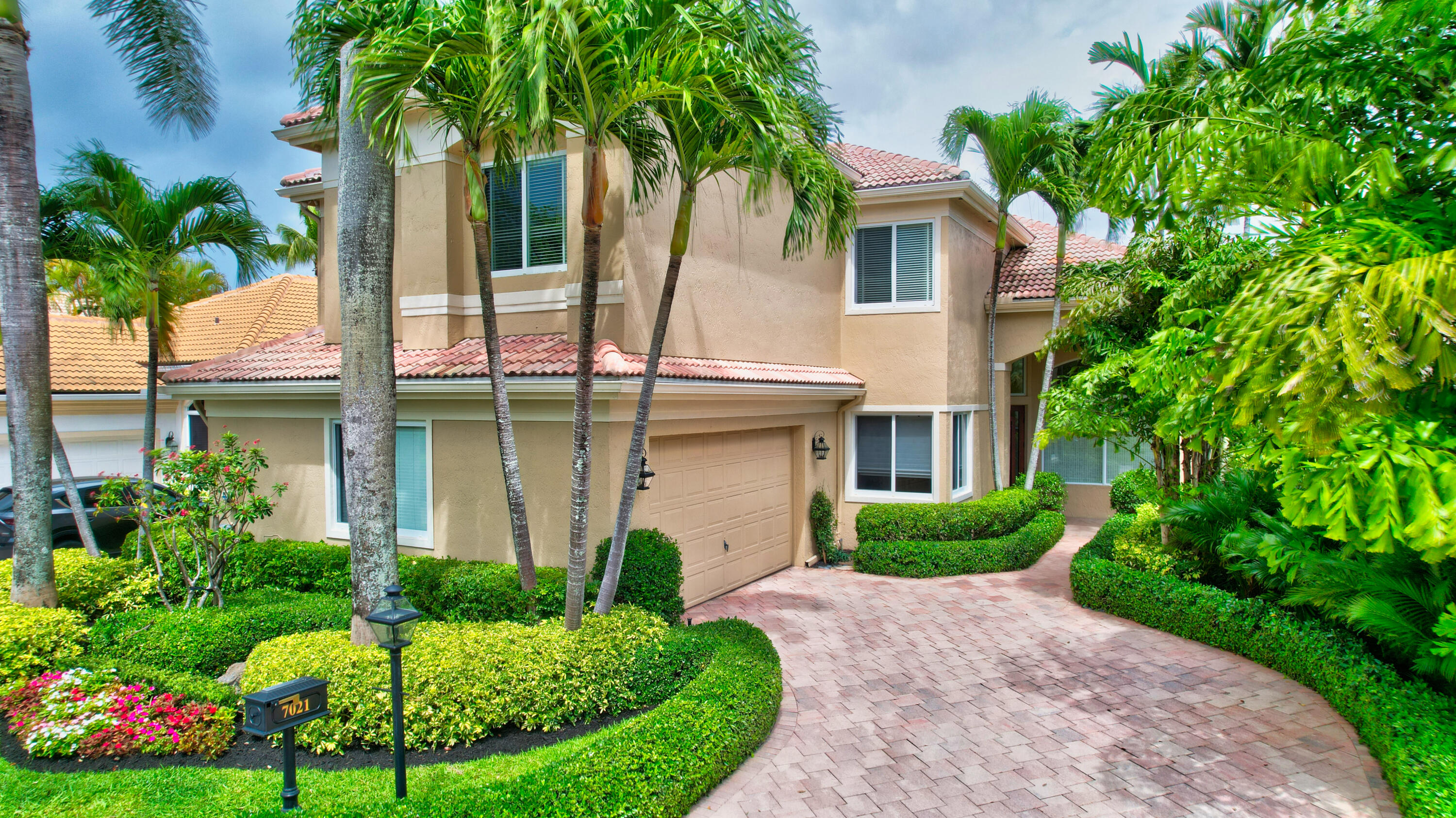 7021 Mallorca Crescent